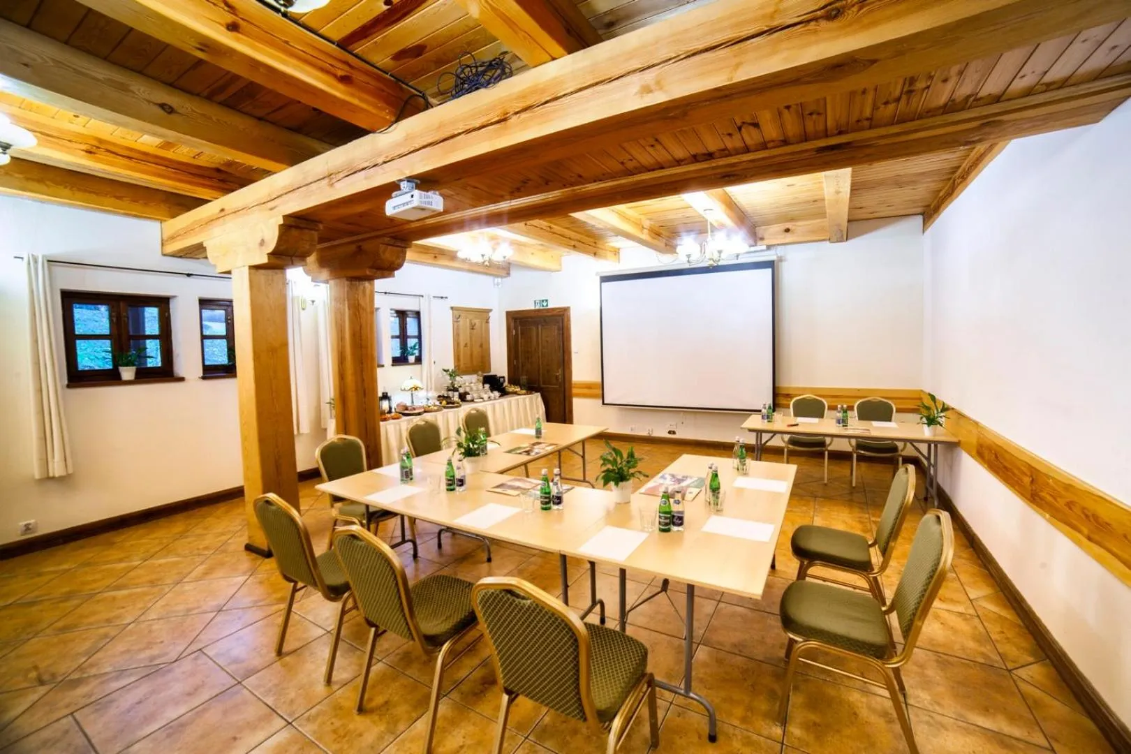 Meeting/conference room in Hotel Dworek Wapionka