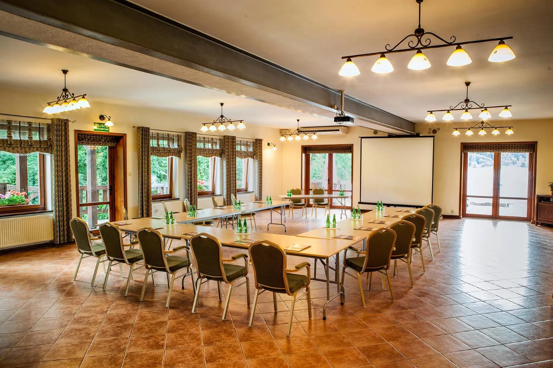 Meeting/conference room in Hotel Dworek Wapionka