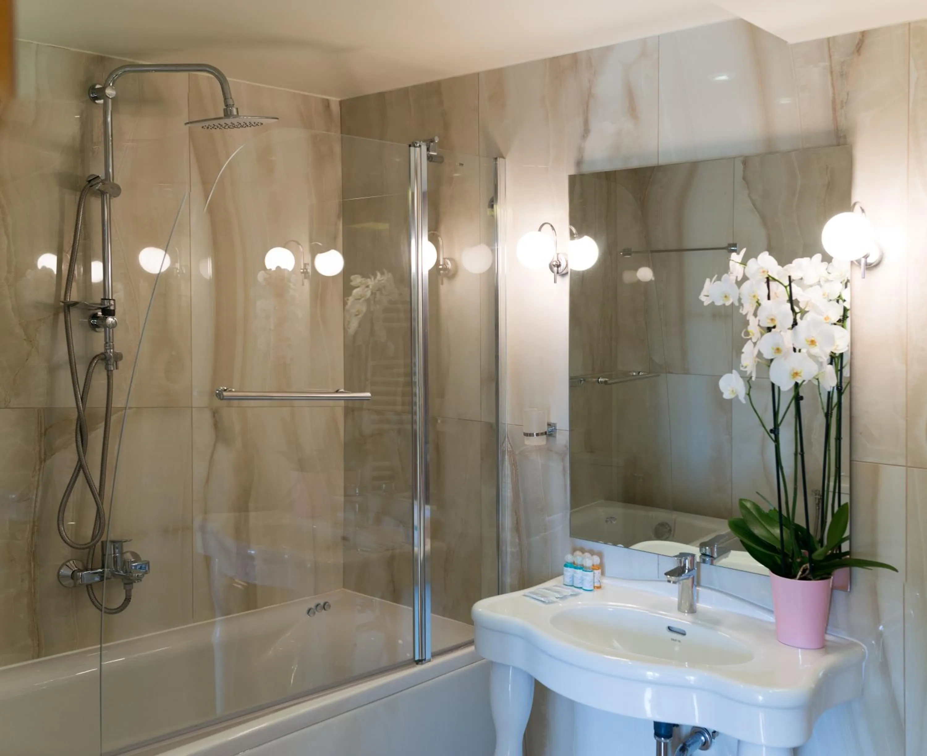 Anemolia Resort and Spa