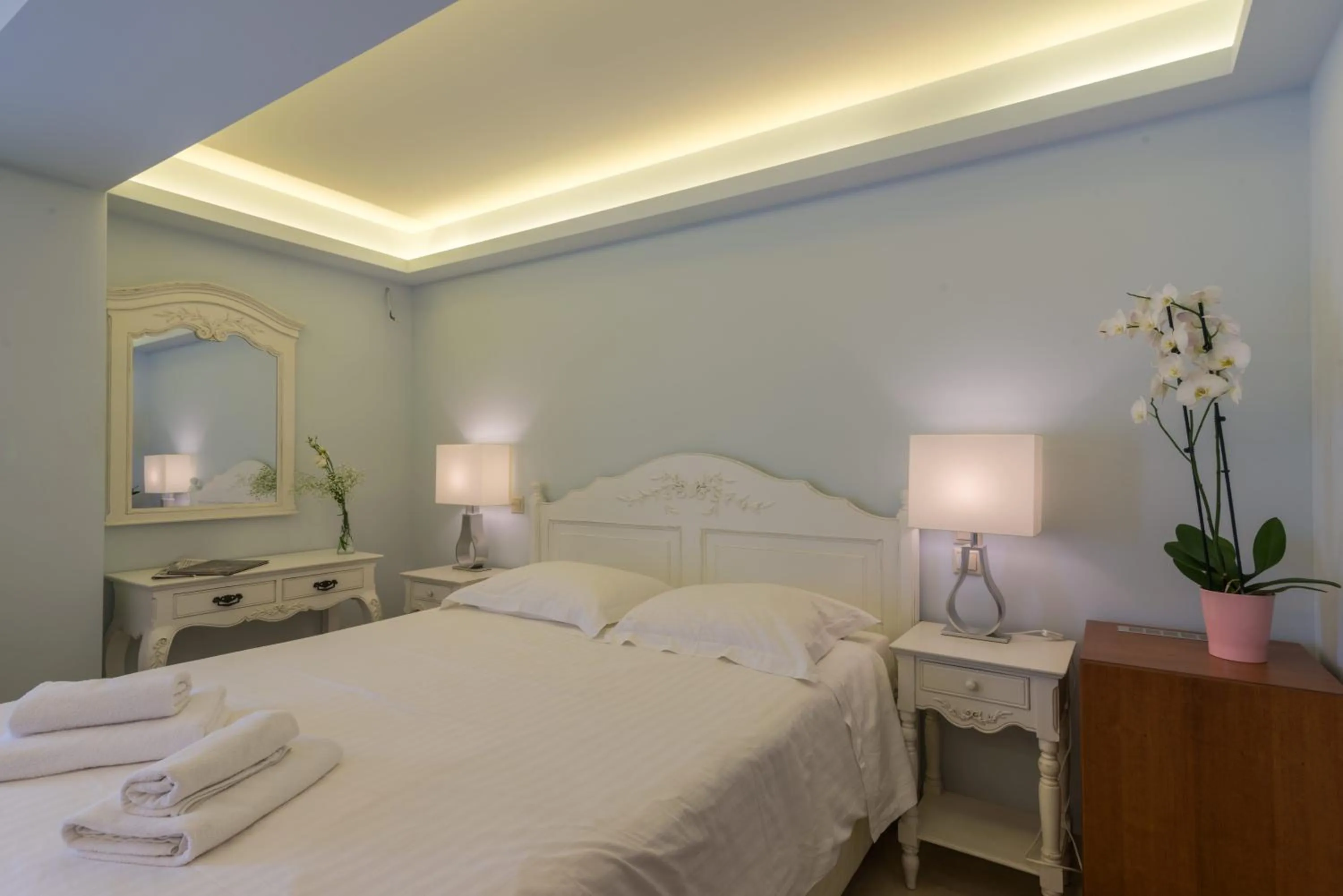 Bed in Anemolia Resort and Spa