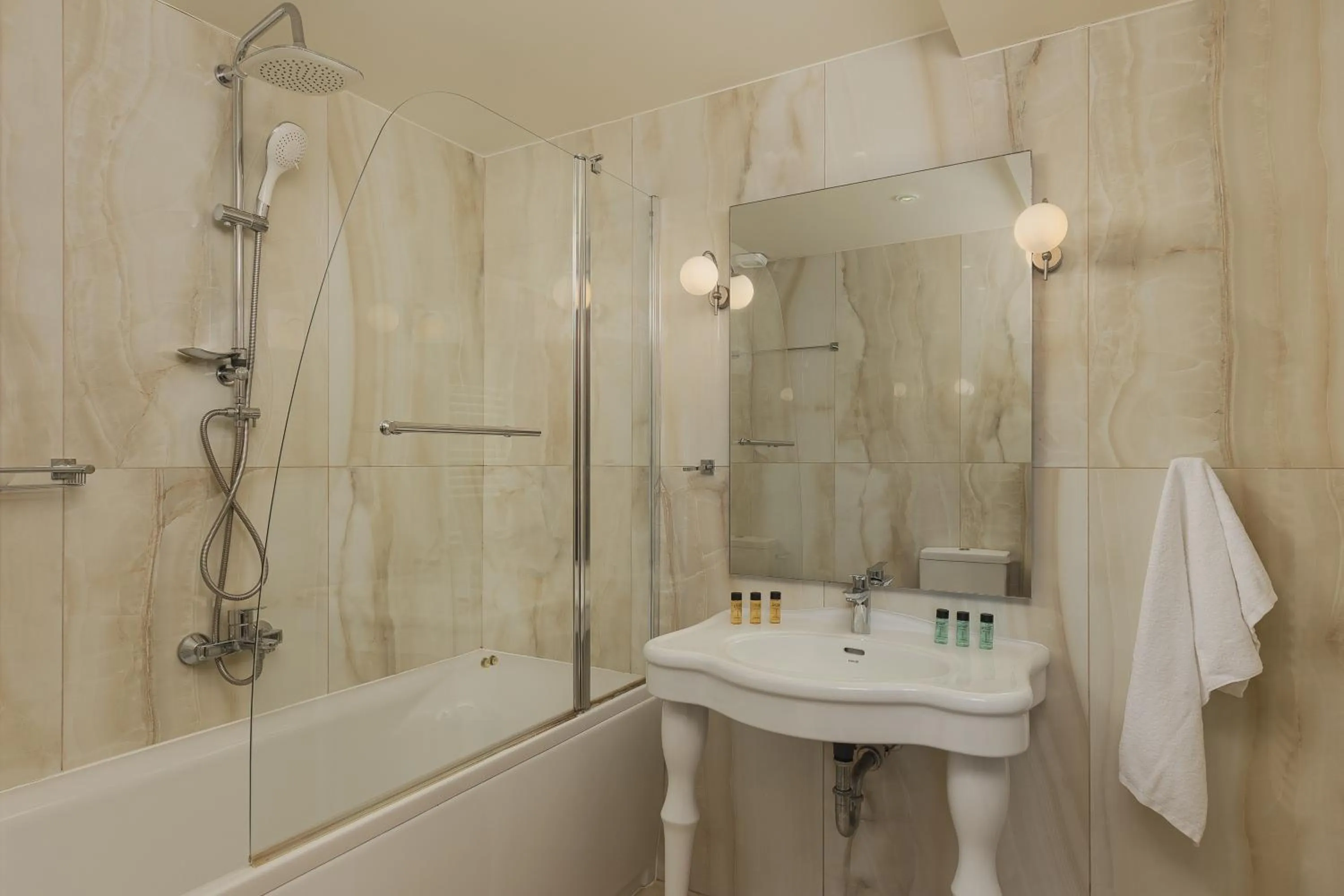 Anemolia Resort and Spa