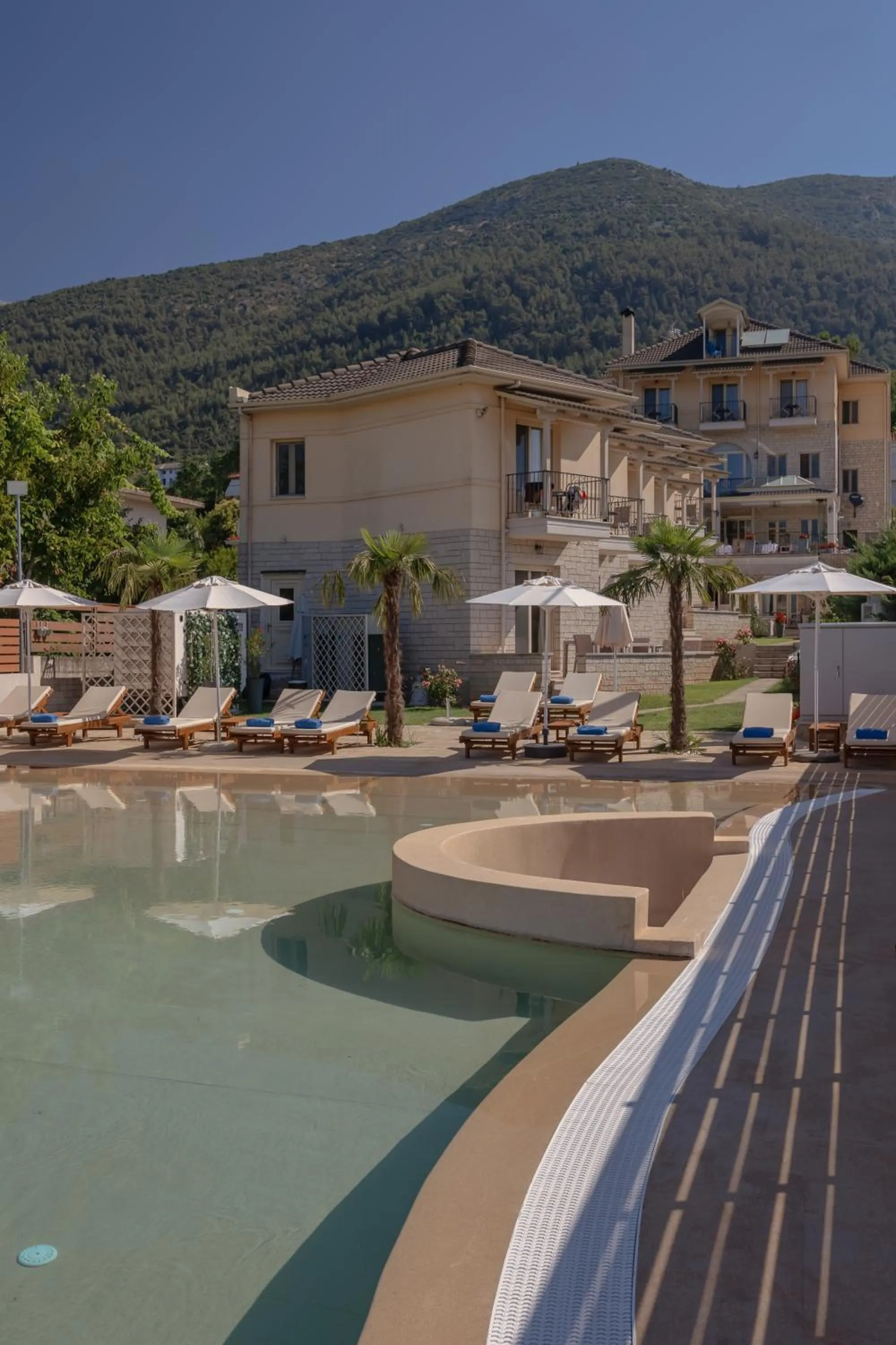 Anemolia Resort and Spa