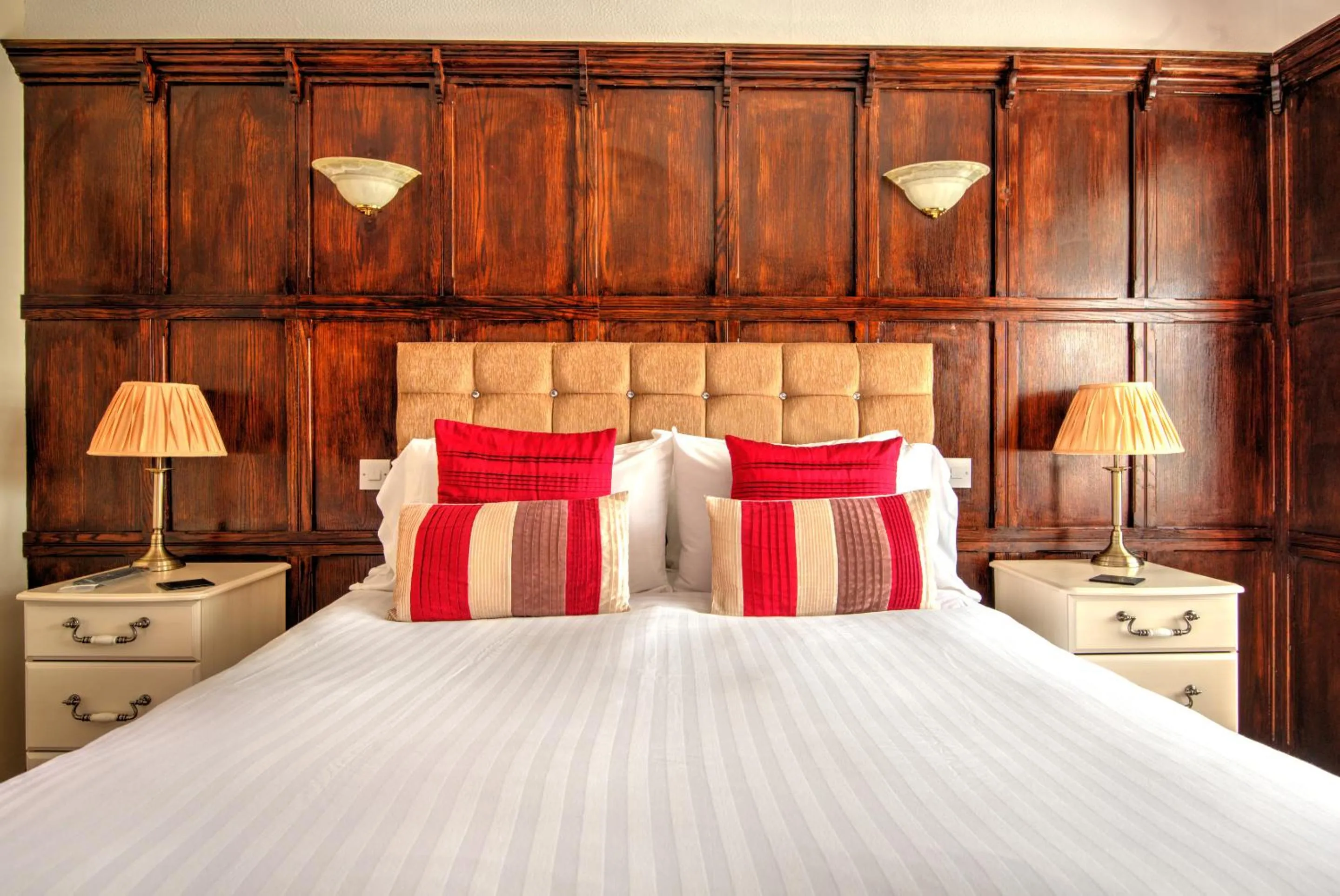Double Room with Private Bathroom in Potters Mooring Guest House