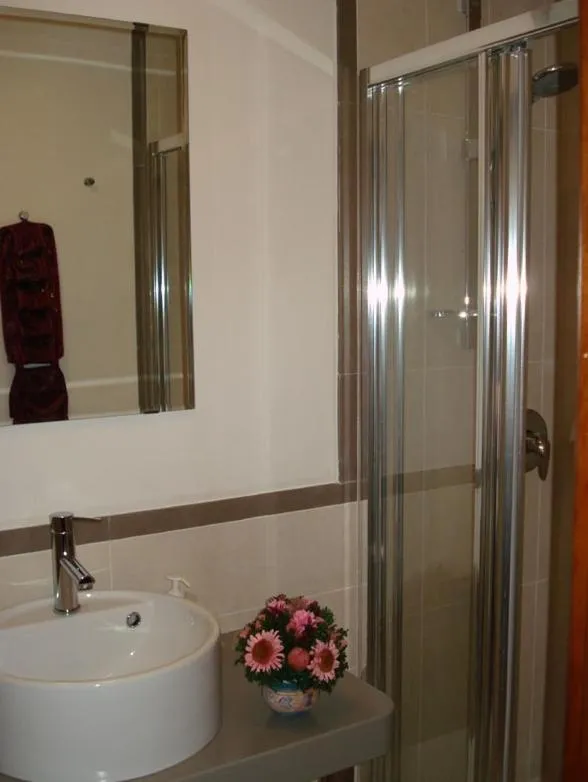 Bathroom in B&B La Casa Di Rosy