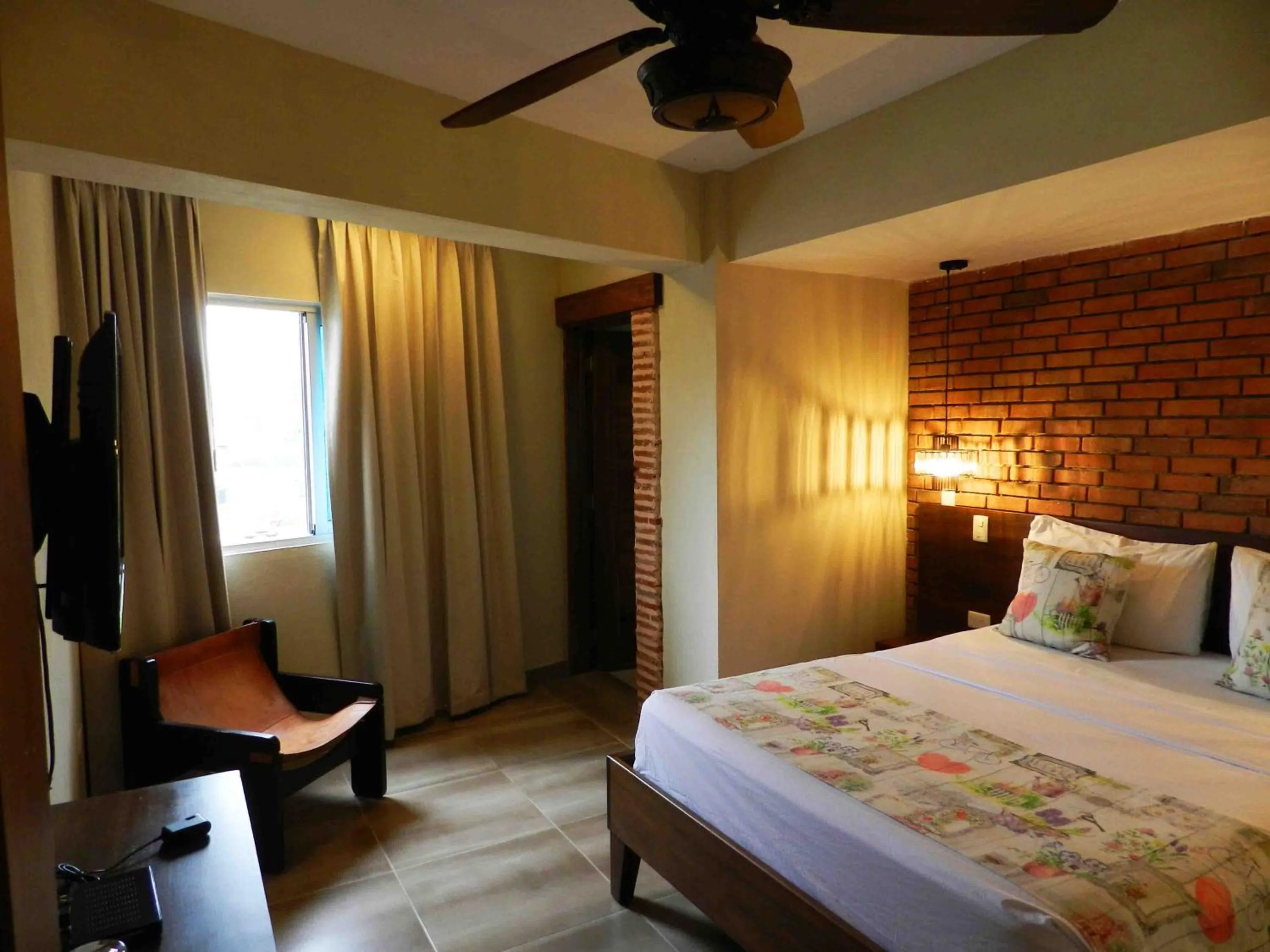 Bedroom, Bed in MON Hotel Boutique