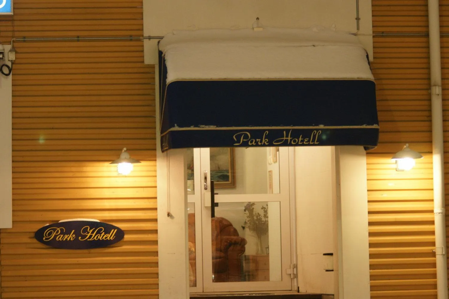 Facade/entrance in Park Hotell