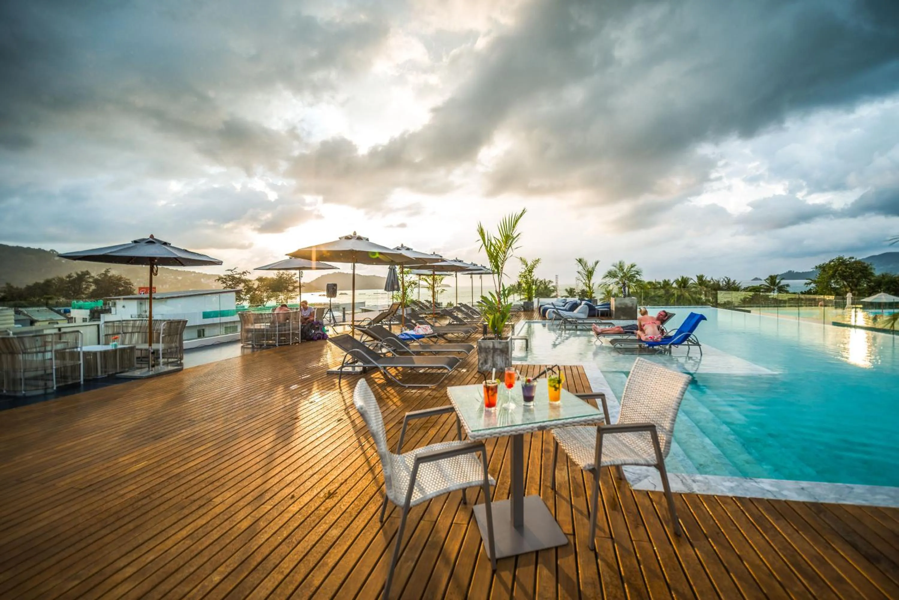 Restaurant/places to eat in Hotel Clover Patong Phuket - SHA Plus