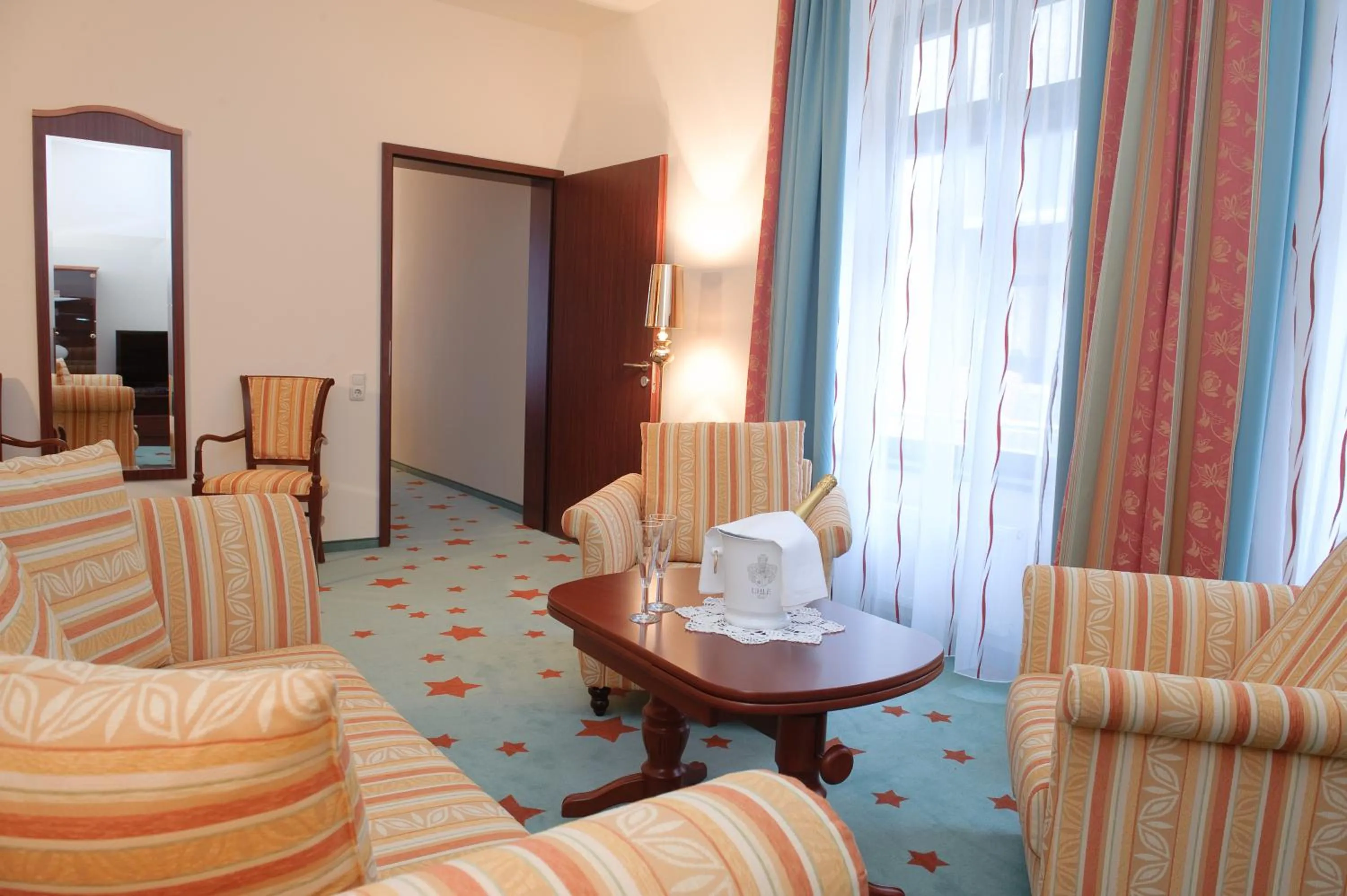 Photo of the whole room in Stadthotel Stern