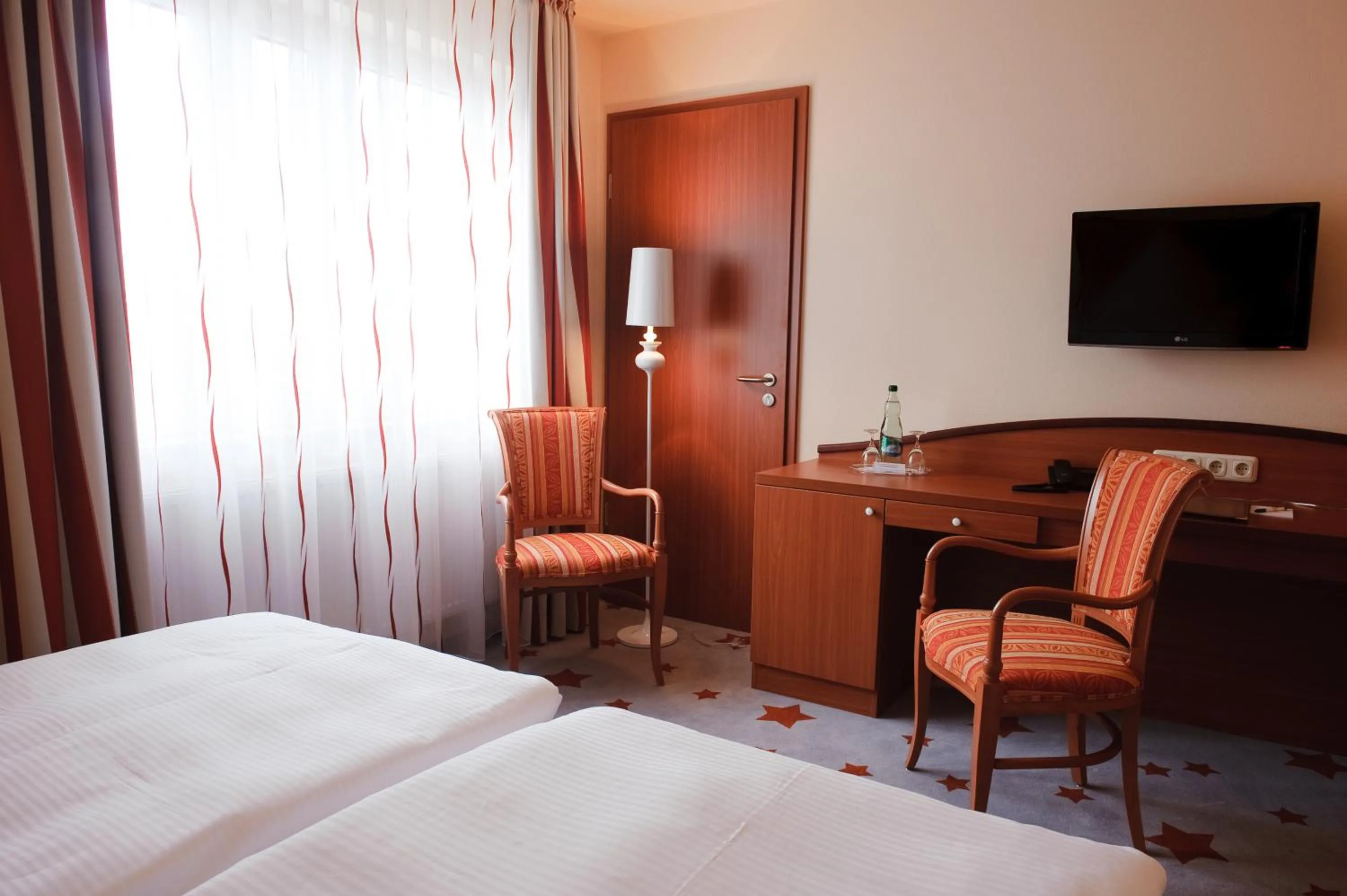 TV and multimedia, Bed in Stadthotel Stern