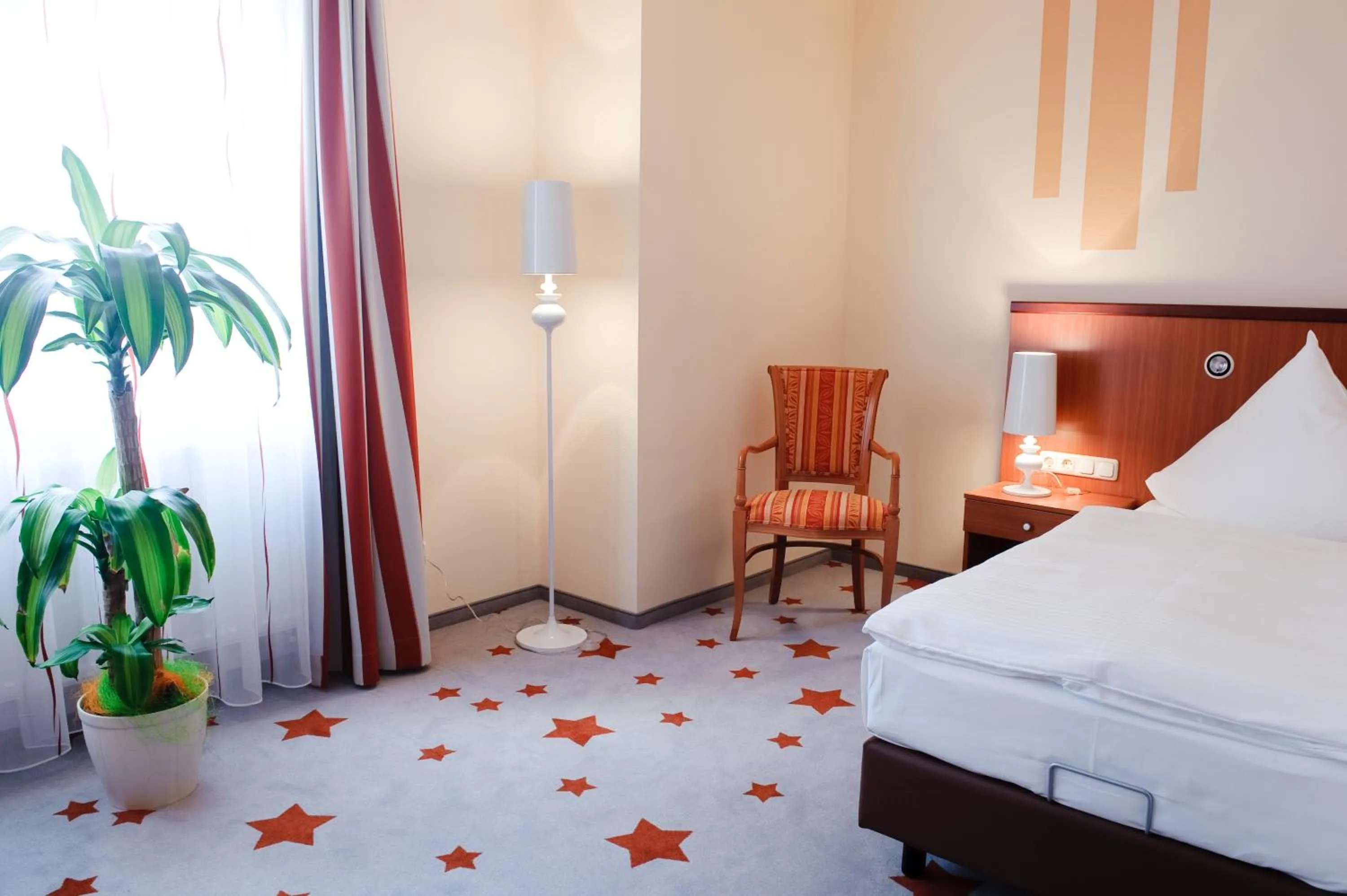 Photo of the whole room, Bed in Stadthotel Stern