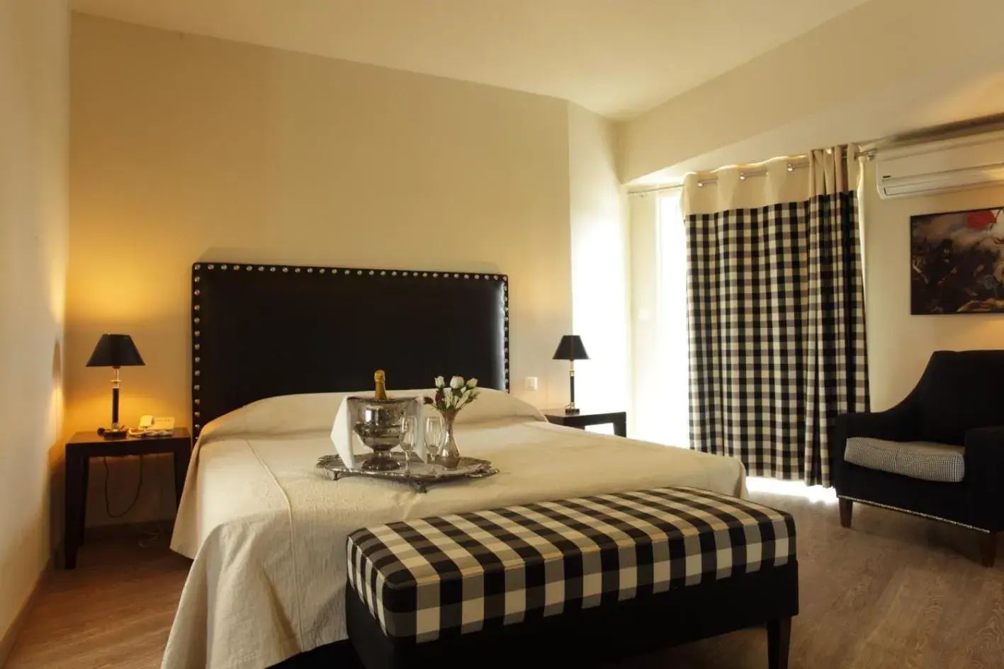 Day, Bed in Mati Hotel Day, Bed in Mati Hotel