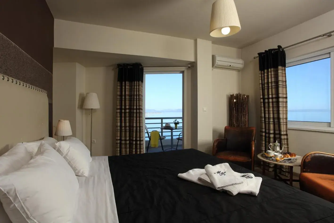 Day, Bed in Mati Hotel Day, Bed in Mati Hotel