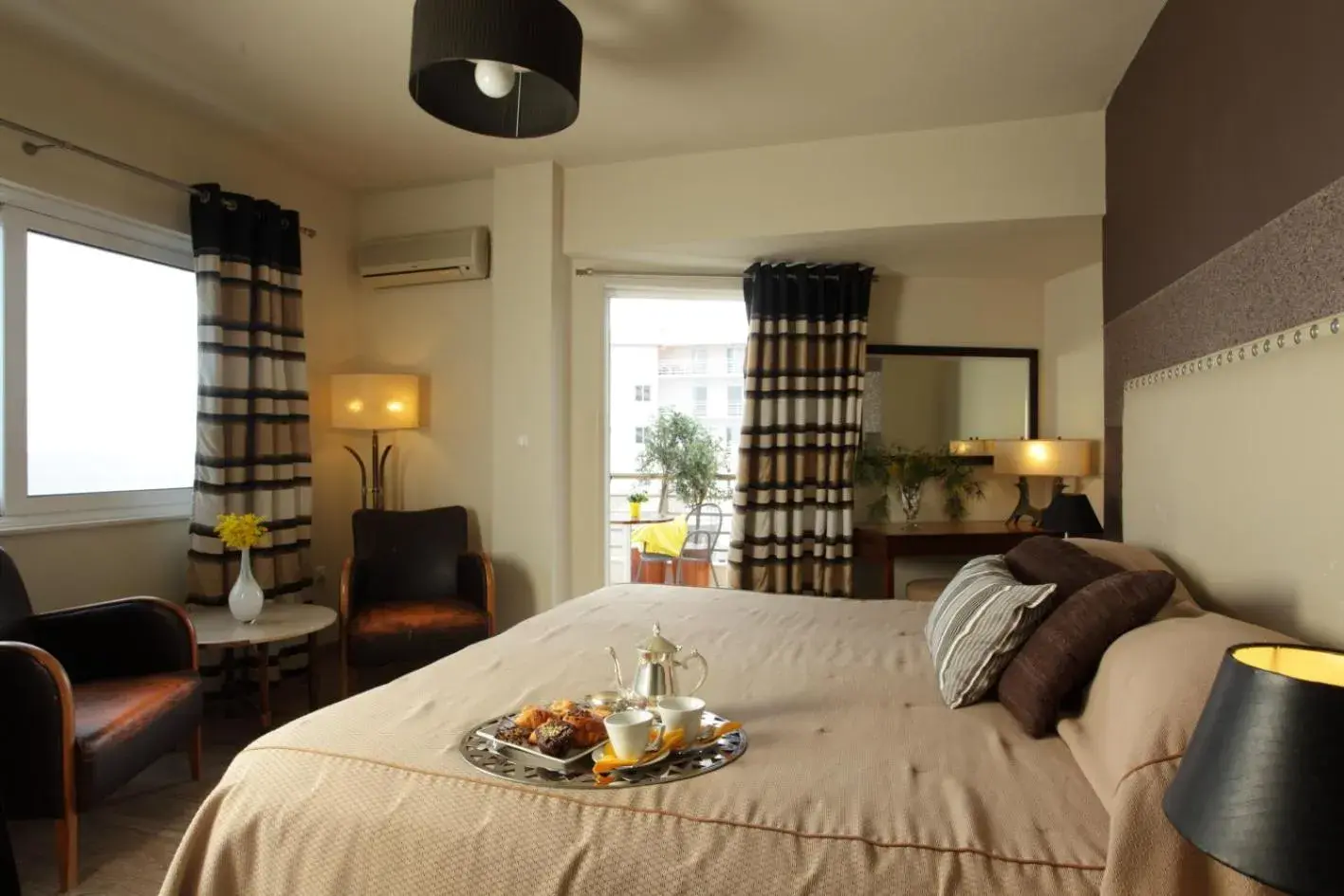 Day, Bed in Mati Hotel Day, Bed in Mati Hotel