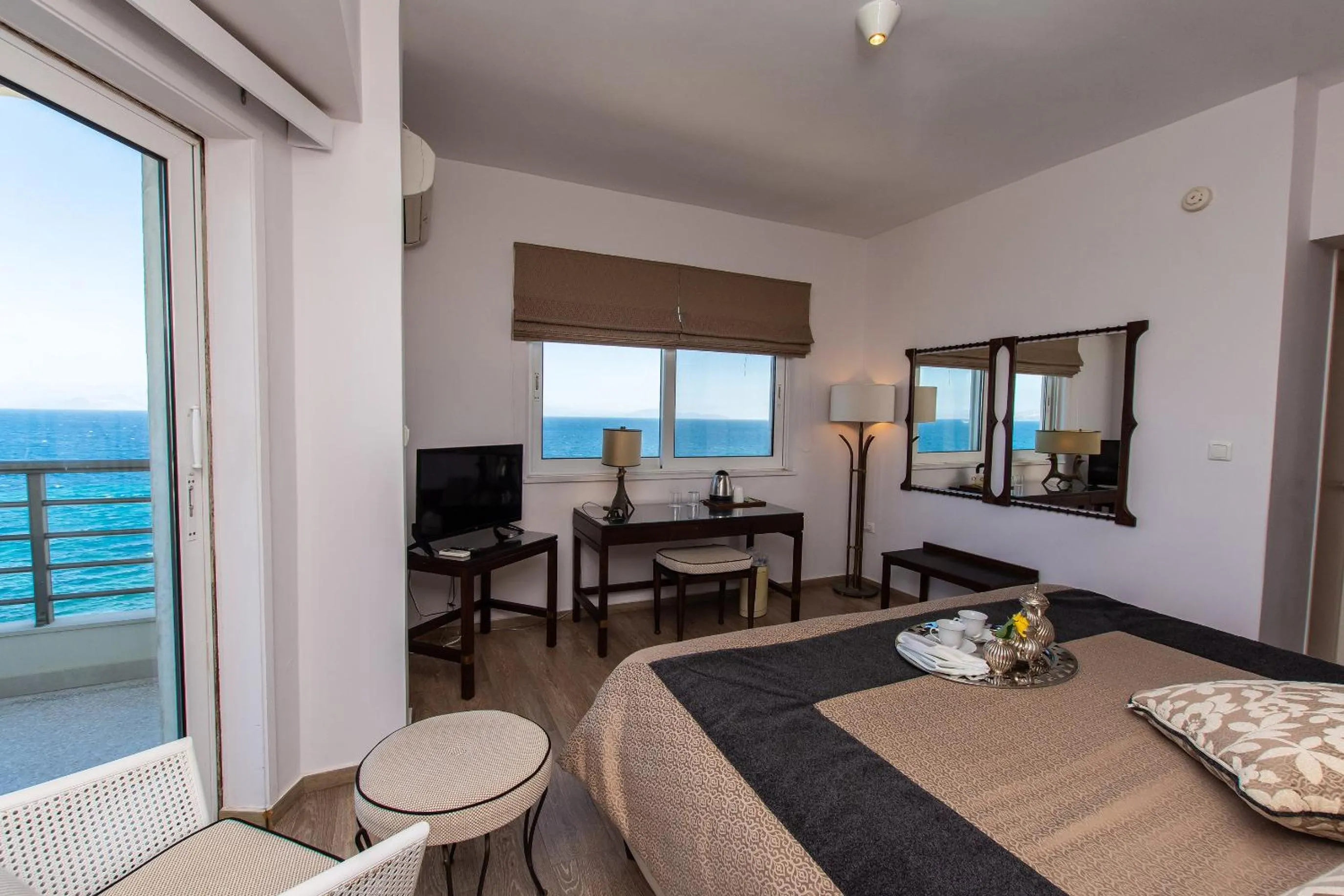 Living room in Mati Hotel