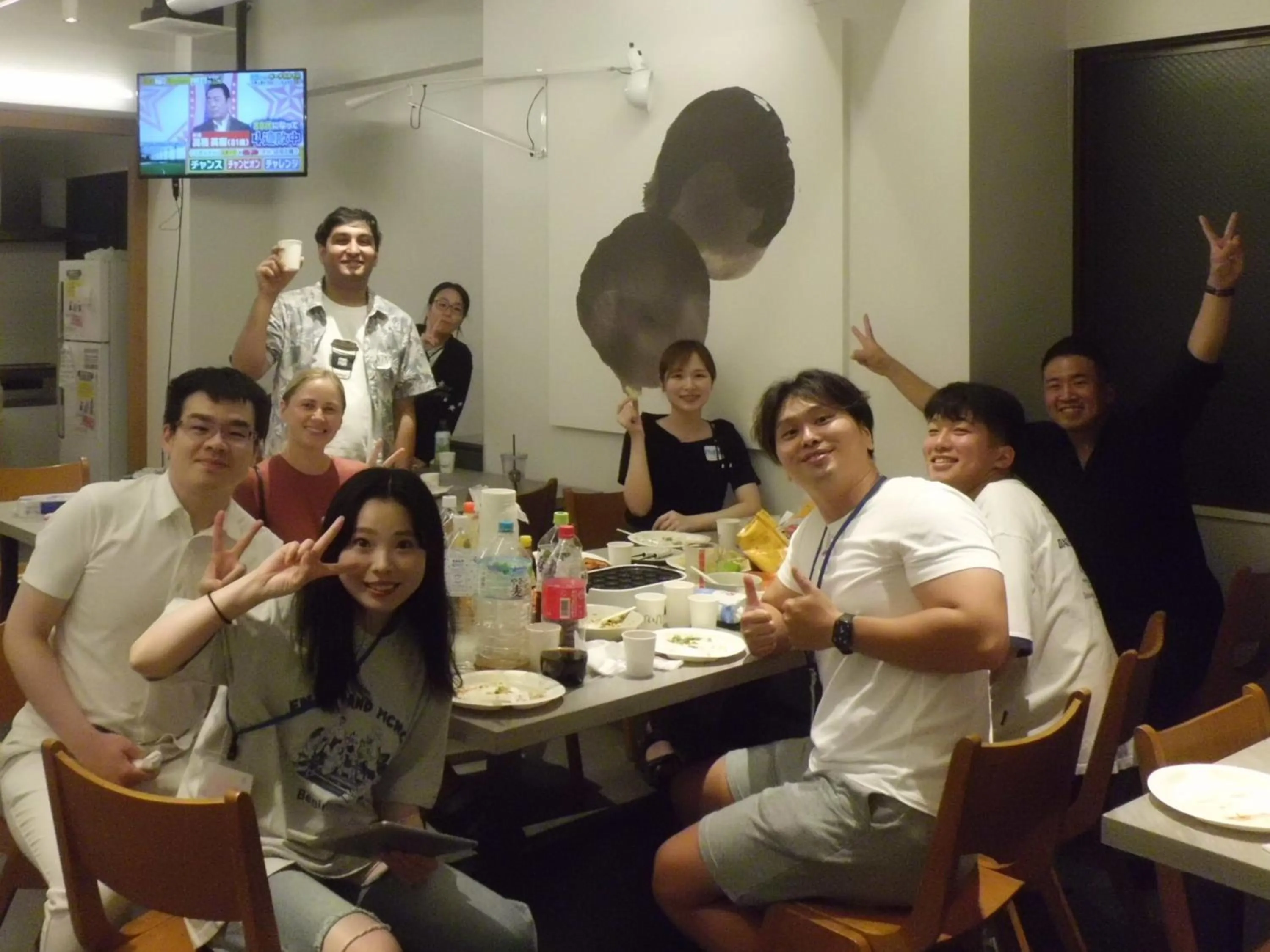 Communal lounge/ TV room in White Hostel Shinsaibashi