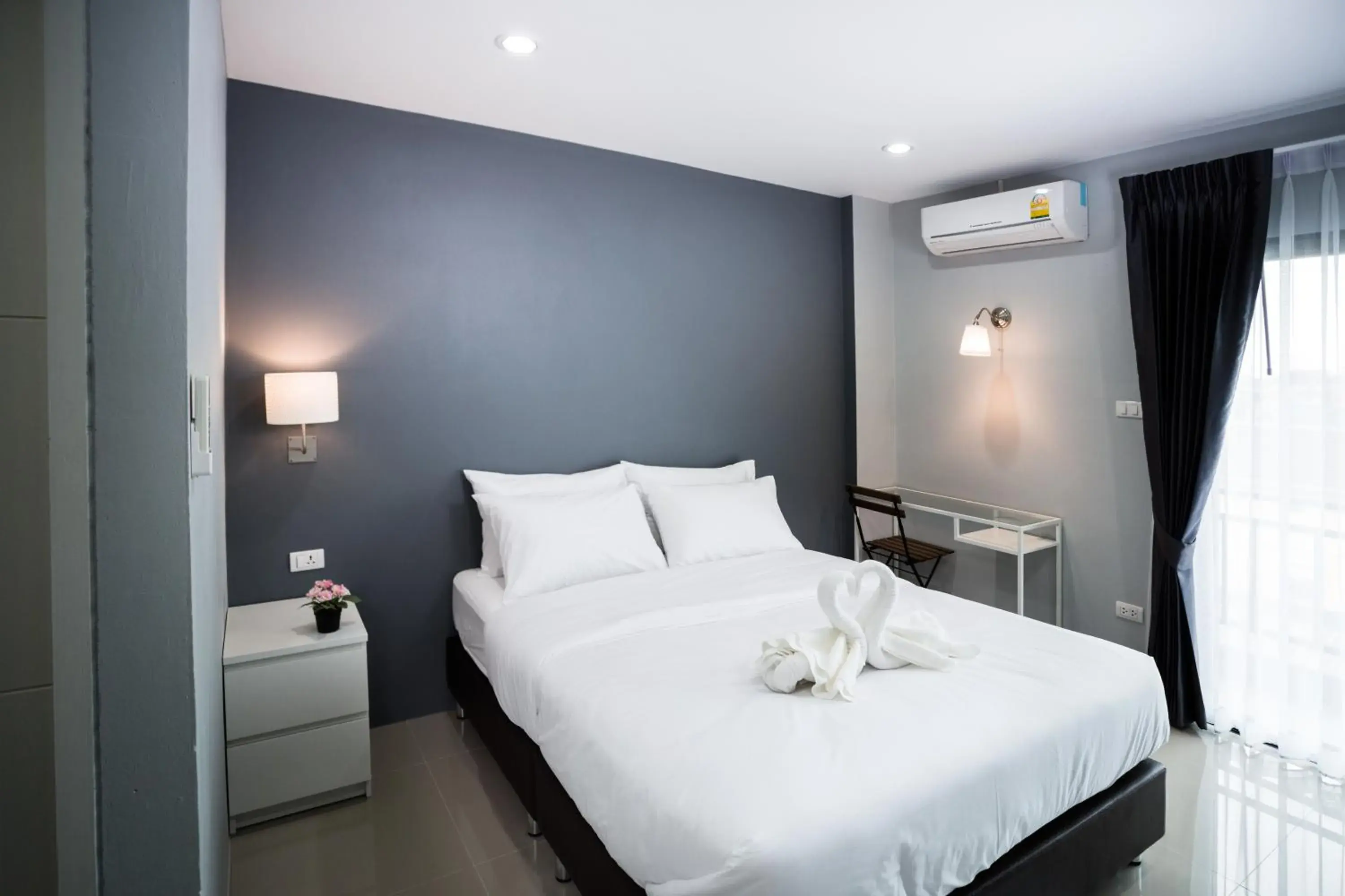 Bedroom, Bed in Twentynine KV Apartel Bedroom, Bed in Twentynine KV Apartel