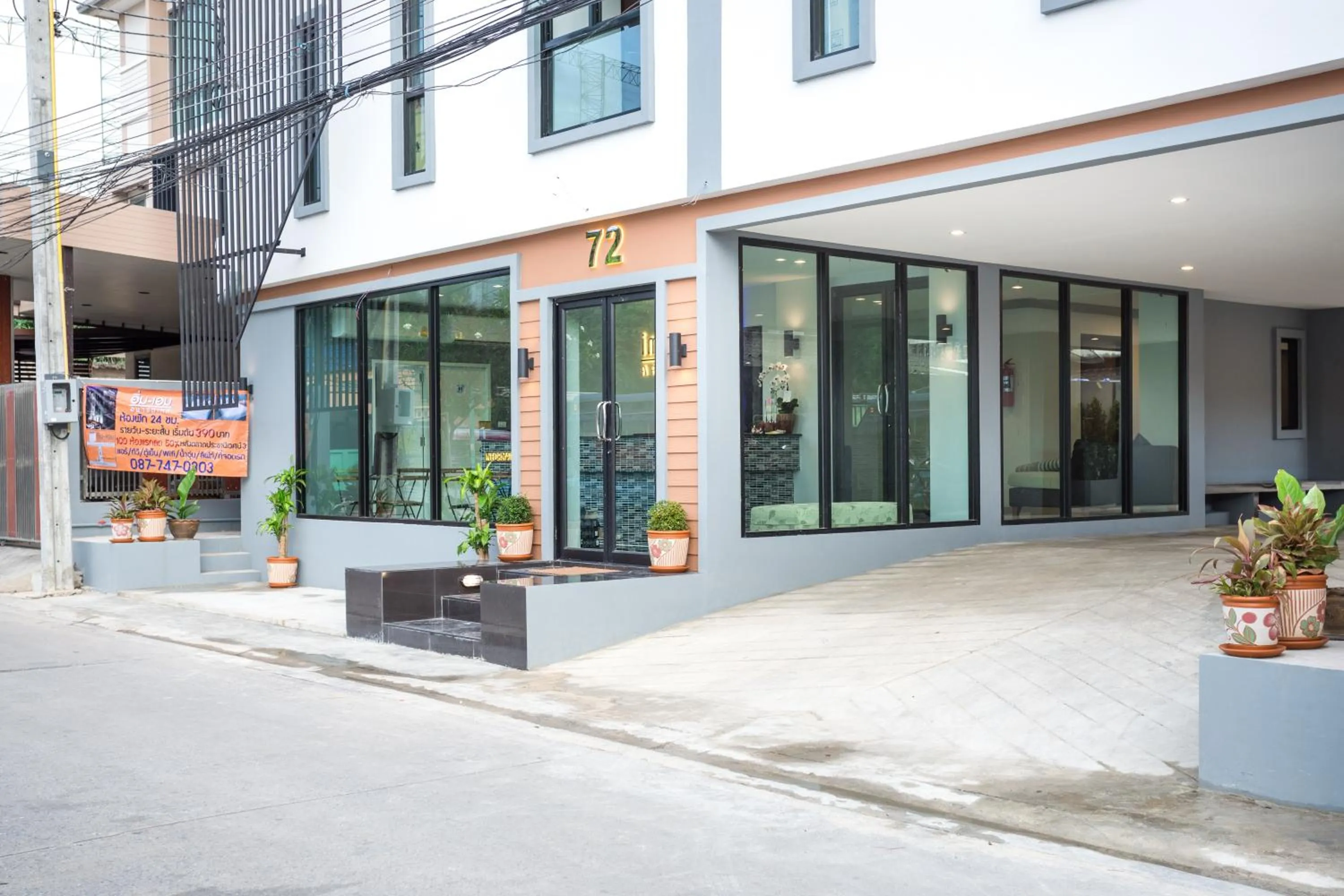 Facade/entrance in Twentynine KV Apartel