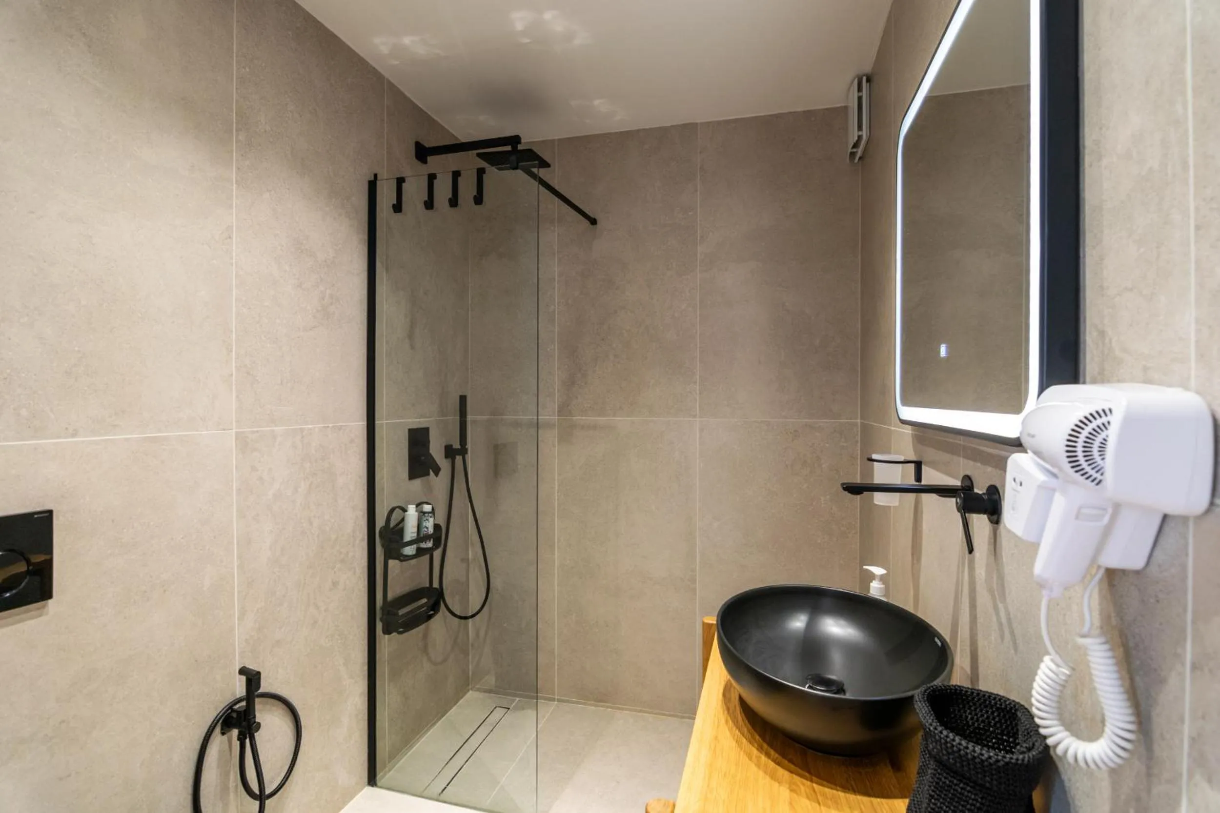 Shower in Villa Mary Elen
