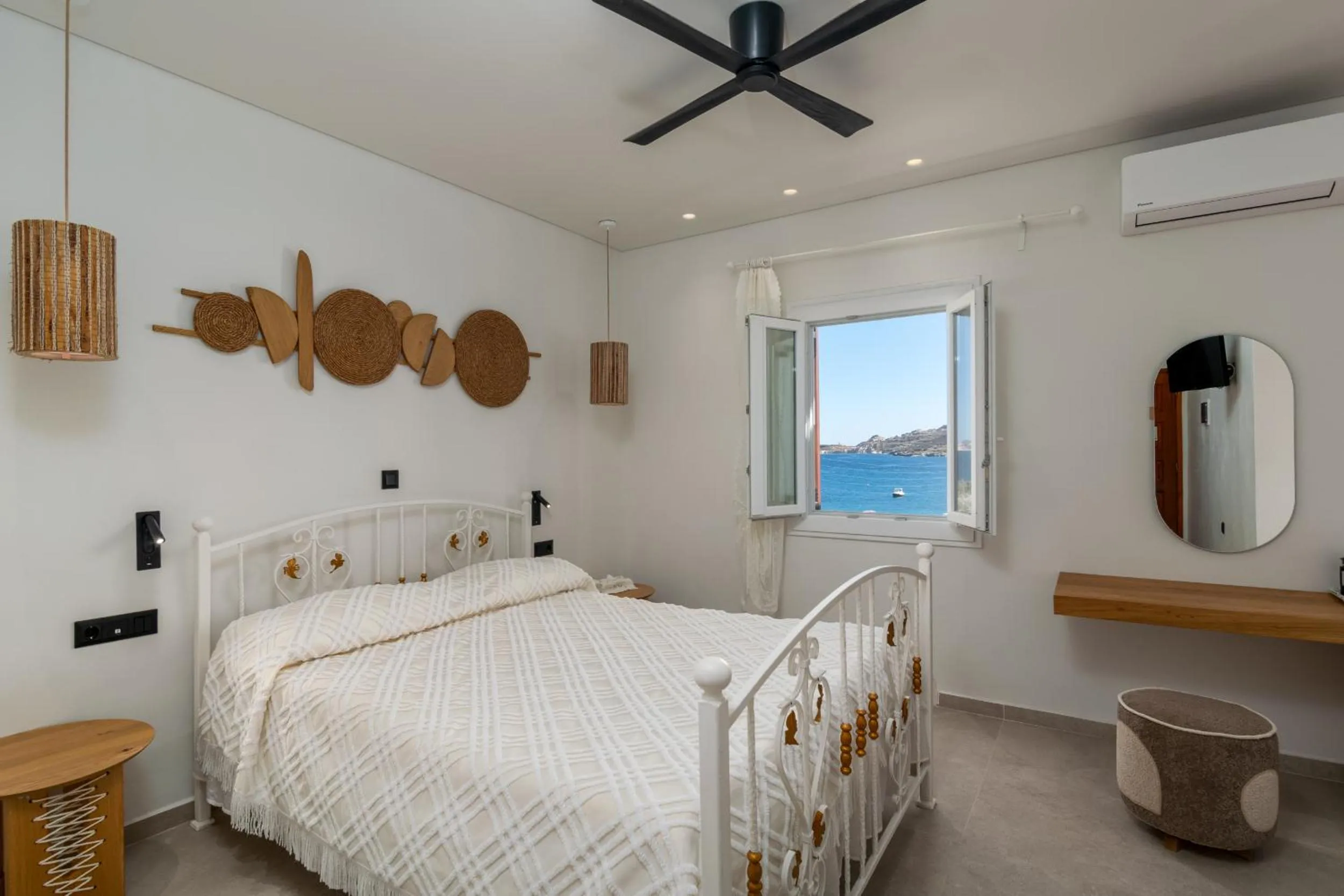 Bedroom, Bed in Villa Mary Elen