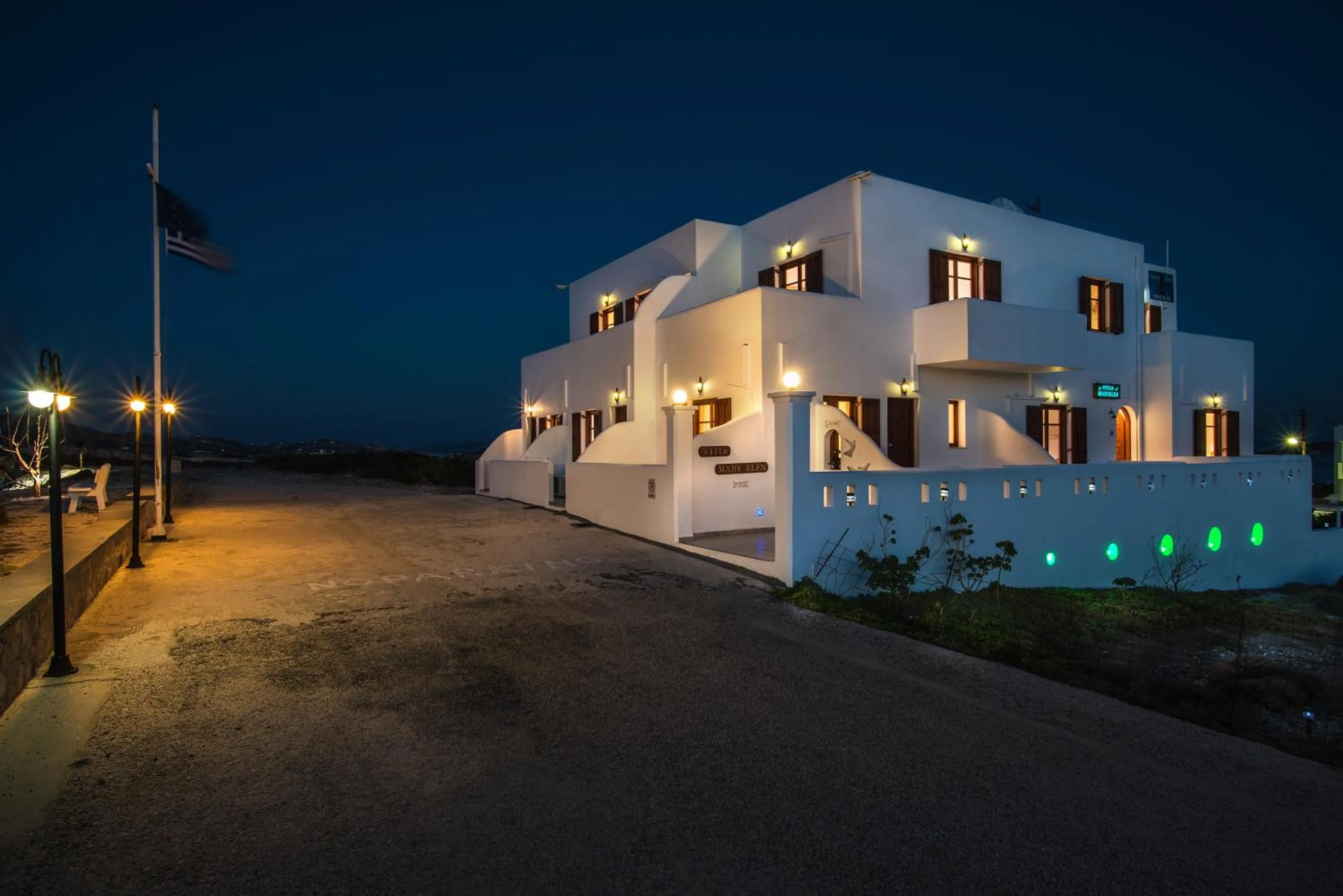 Property building in Villa Mary Elen