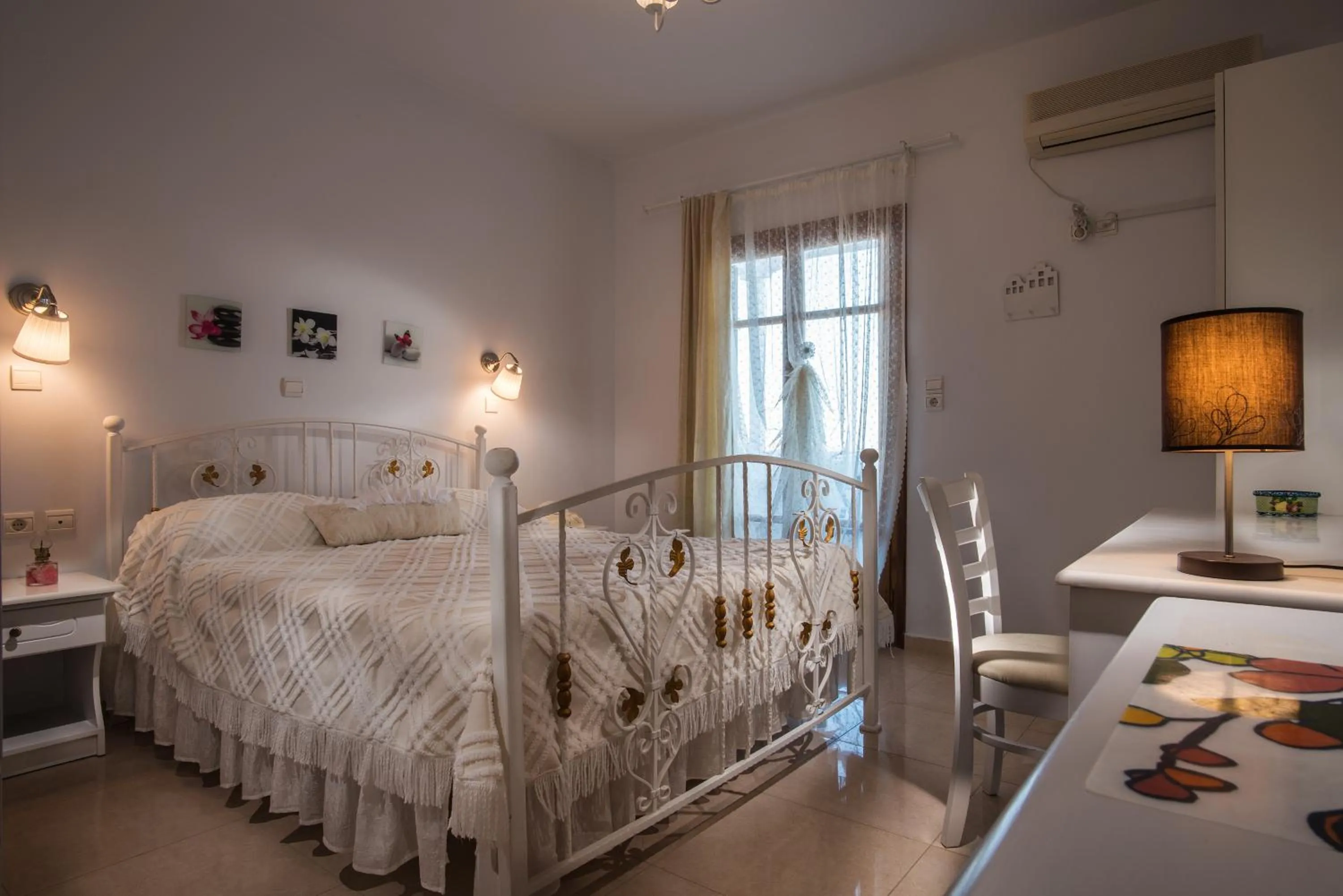 Bed in Villa Mary Elen