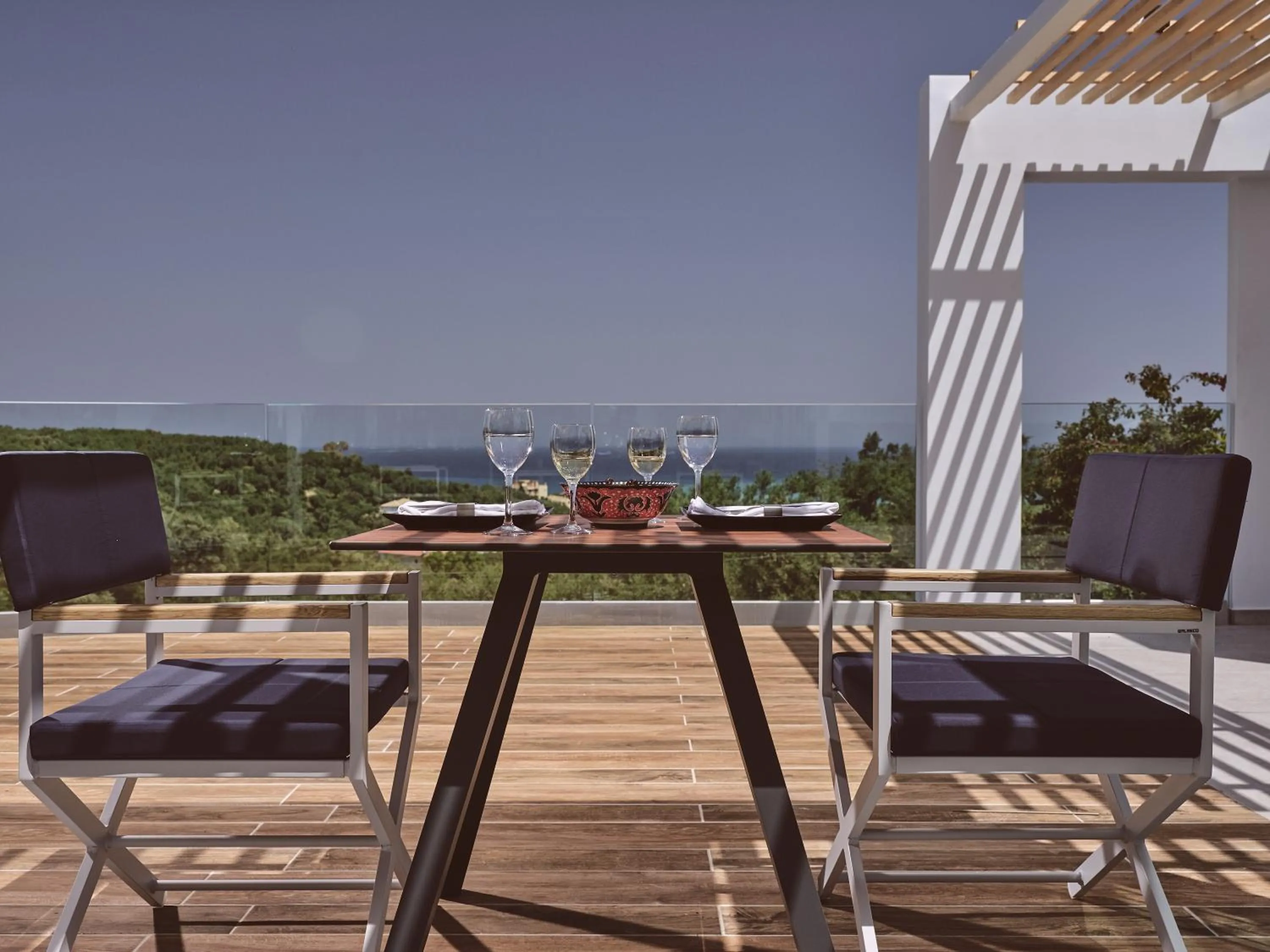 Restaurant/places to eat in Hotel St.John Suites Adults Only