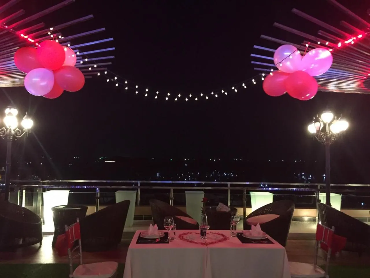 Restaurant/places to eat in Phung Hung Boutique Hotel