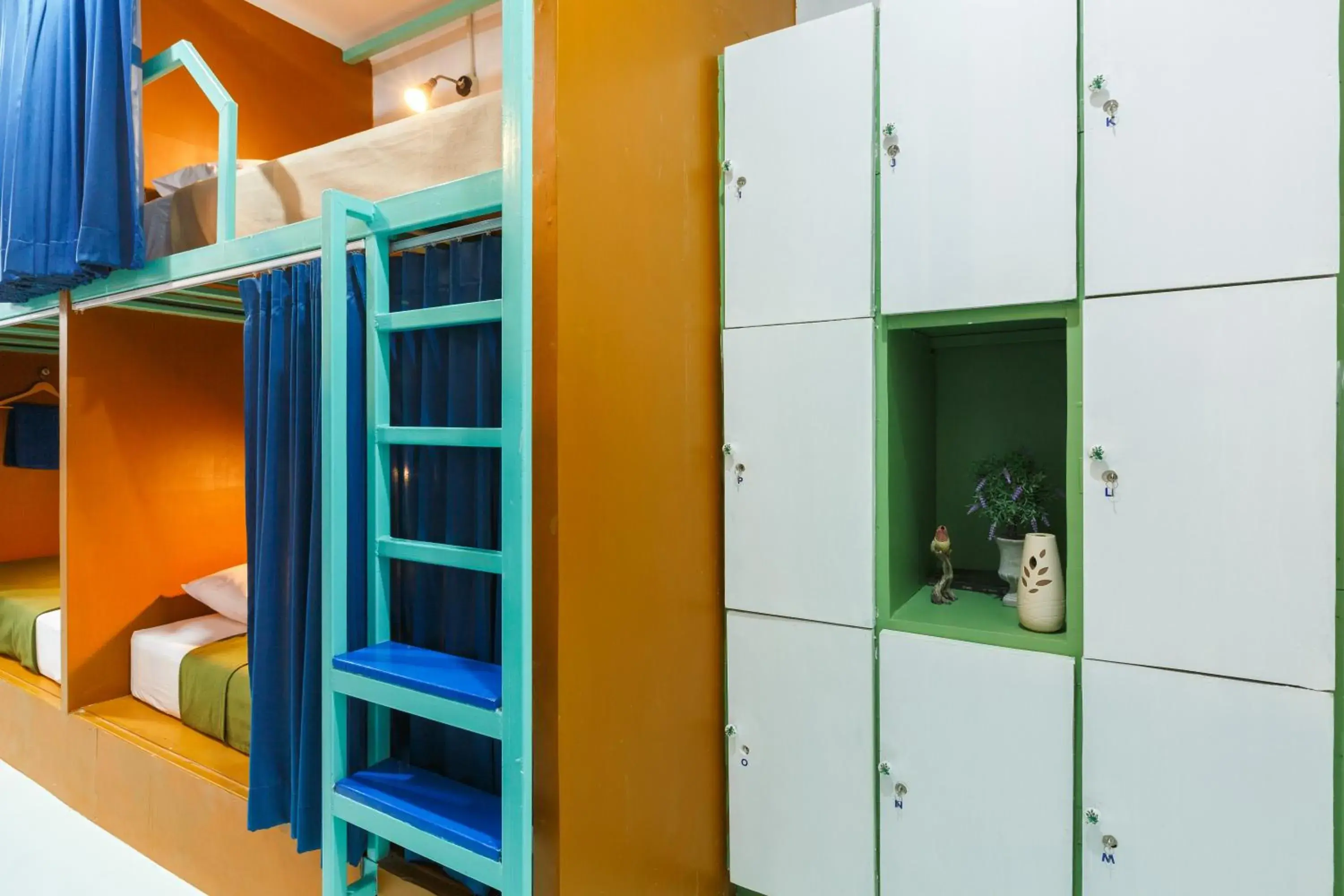 Bunk Bed in Female Dormitory Room in Aekkeko hostel Bunk Bed in Female Dormitory Room in Aekkeko hostel