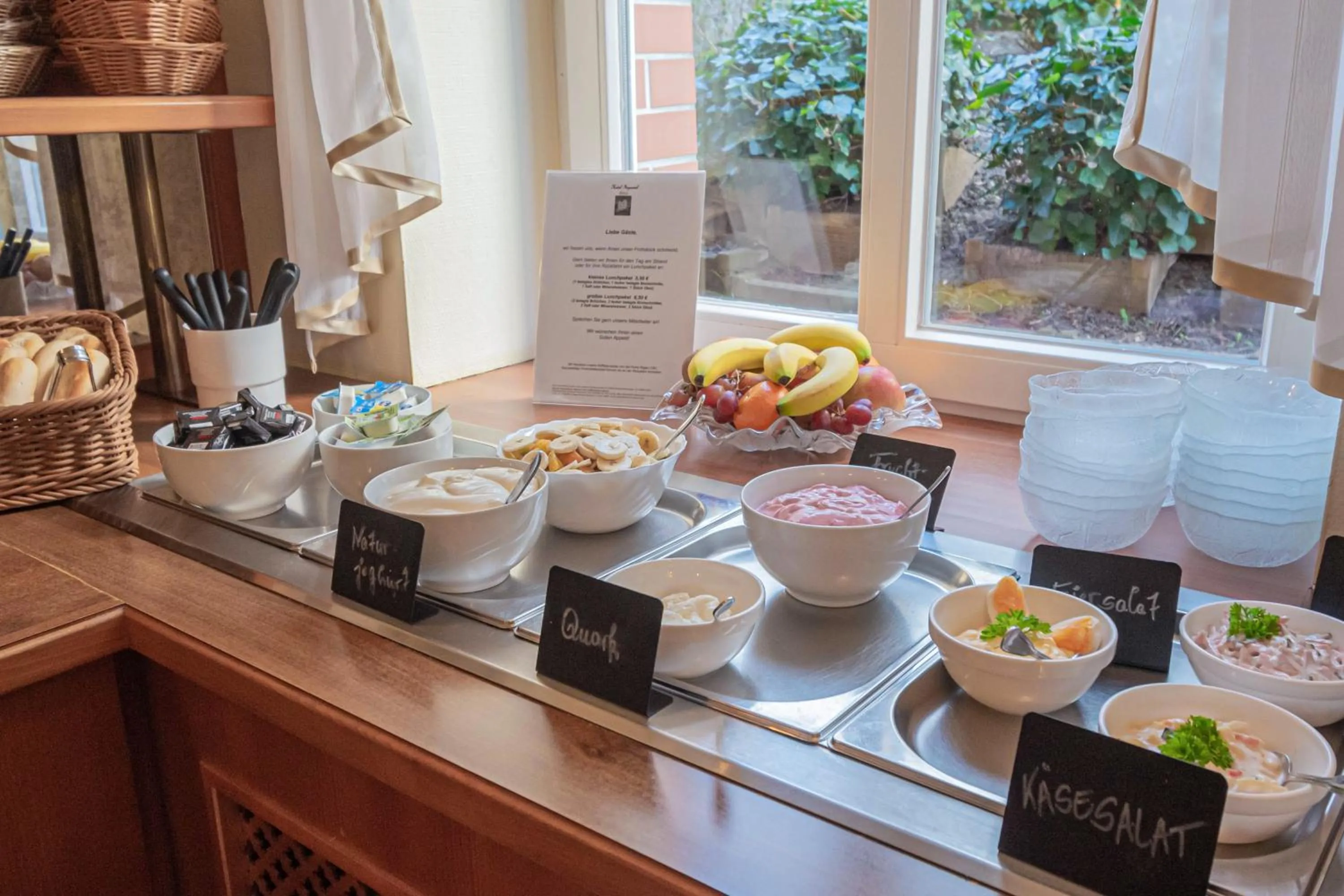 Food and drinks in Hotel Imperial Rügen