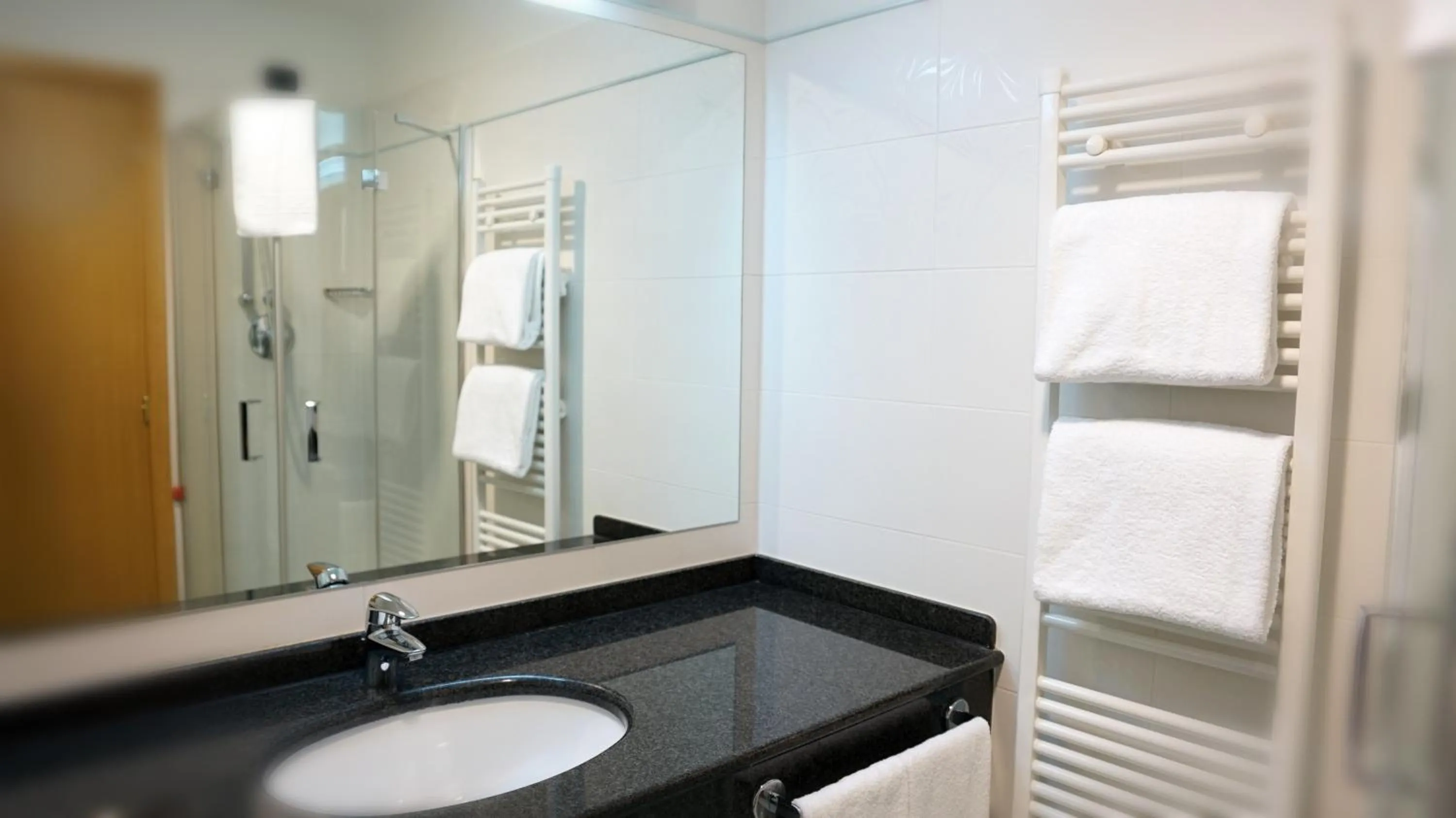 Shower in Garden Hotel