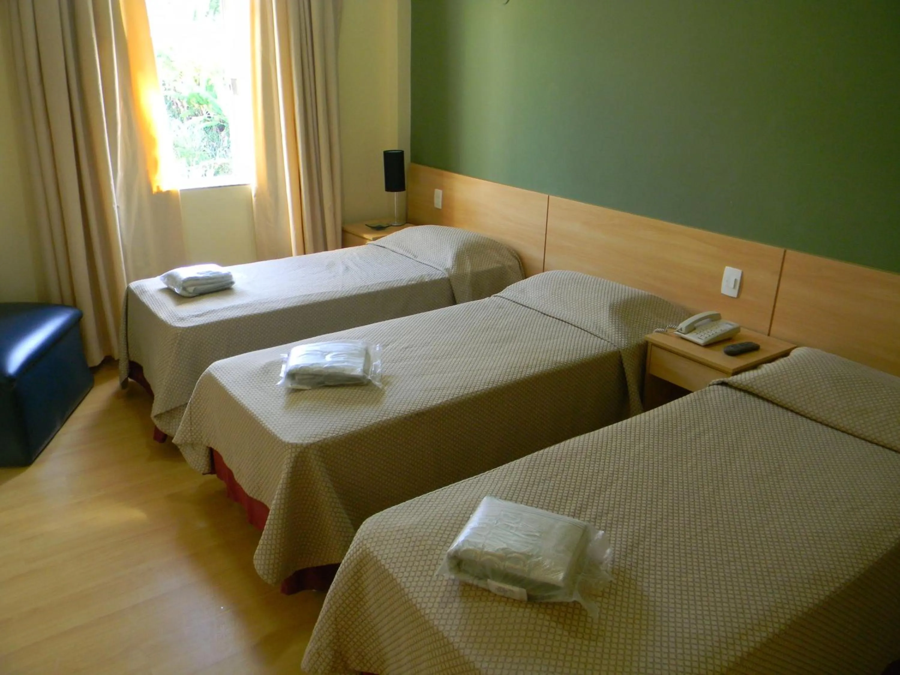 Photo of the whole room, Bed in Hotel Viña Del Mar