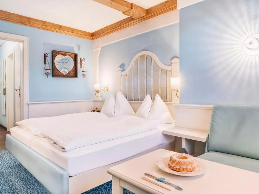 Photo of the whole room, Bed in Genuss - und Vitalhotel Moisl