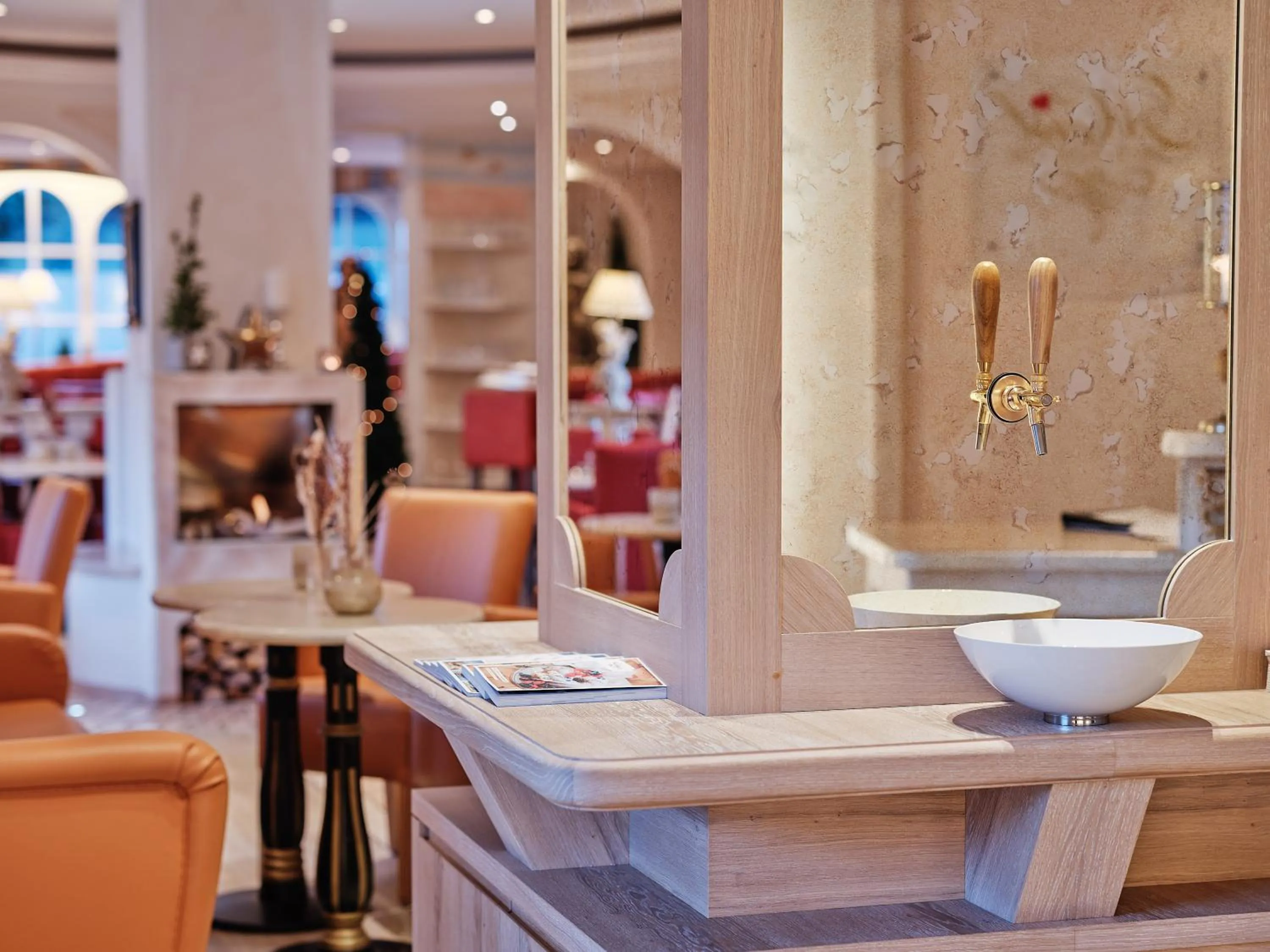 Lobby or reception in Genuss - und Vitalhotel Moisl