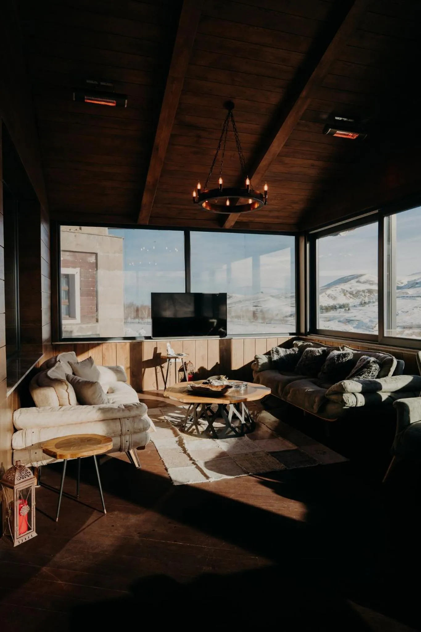 Restaurant/places to eat in Mirada Del Lago