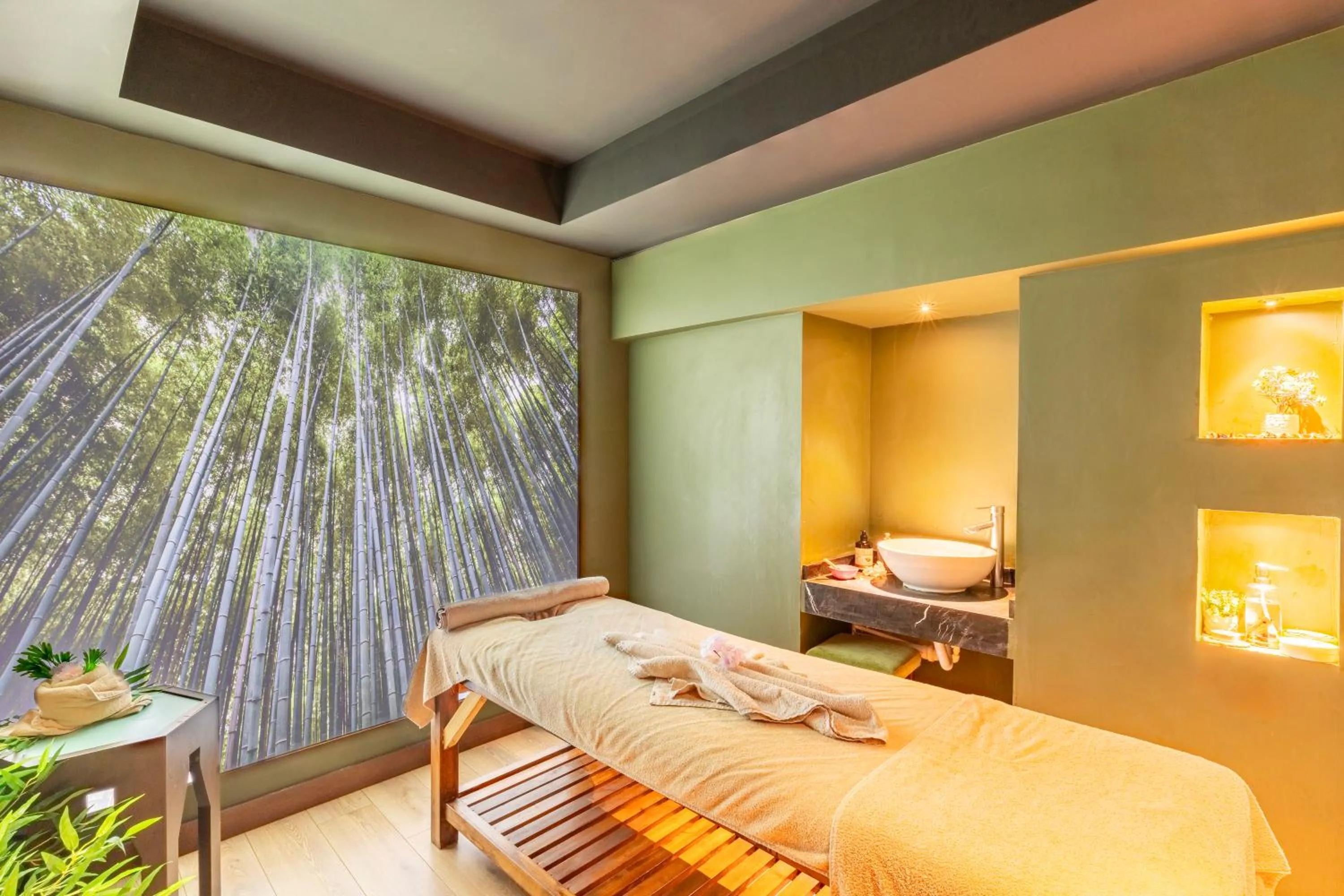 Massage, Bed in Mirada Del Lago