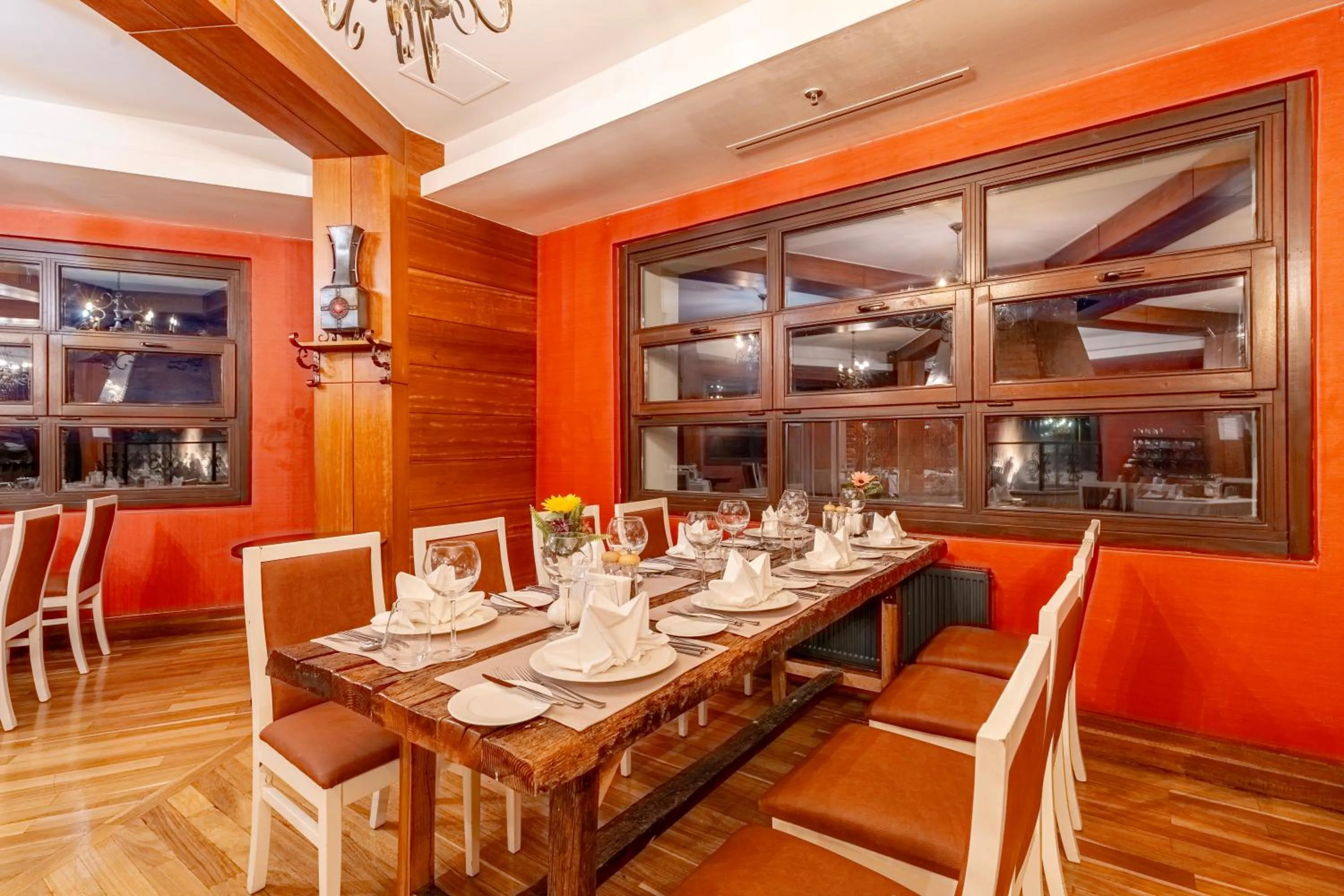 Food and drinks in Mirada Del Lago