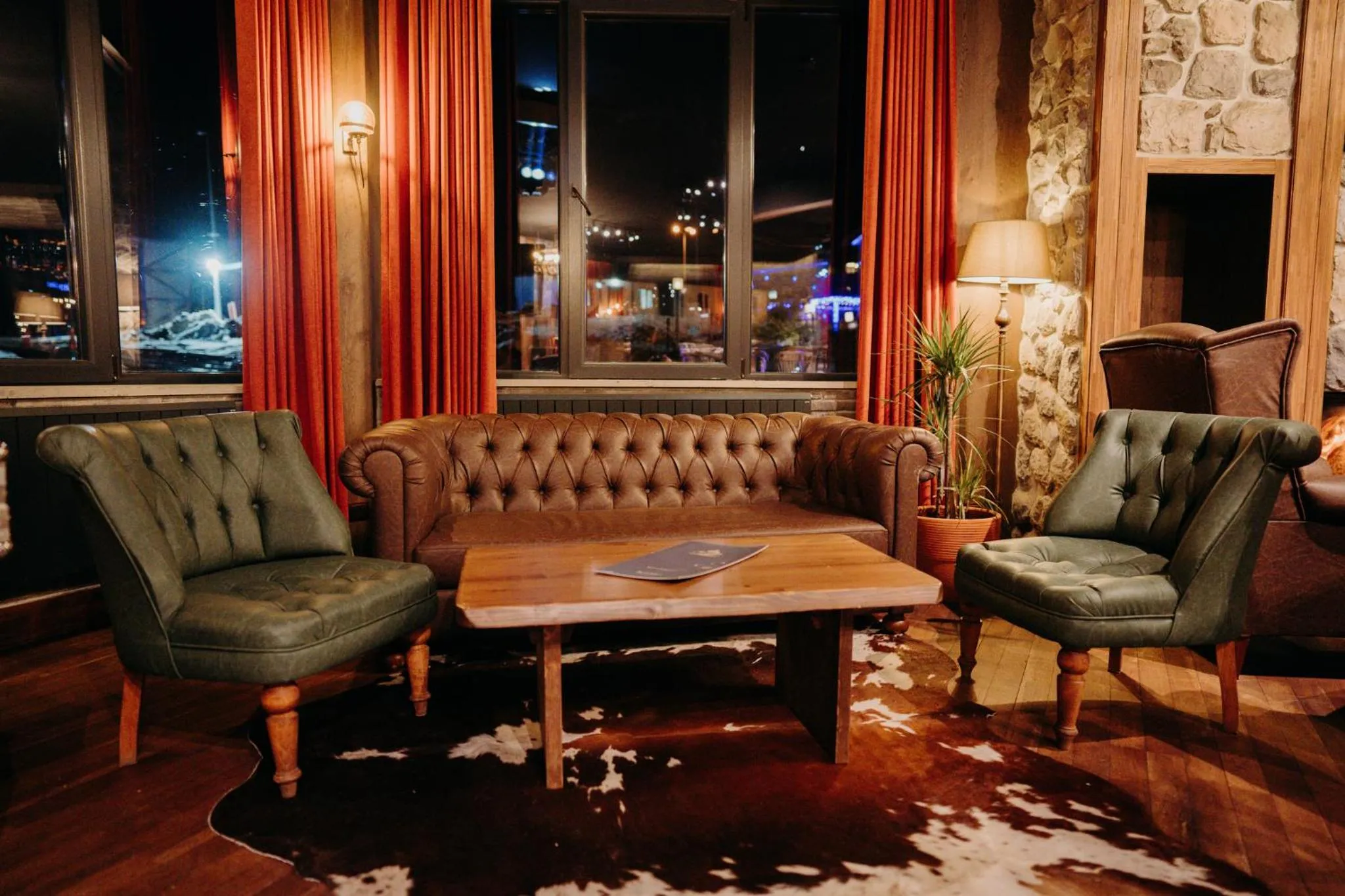 Nightclub / DJ in Mirada Del Lago