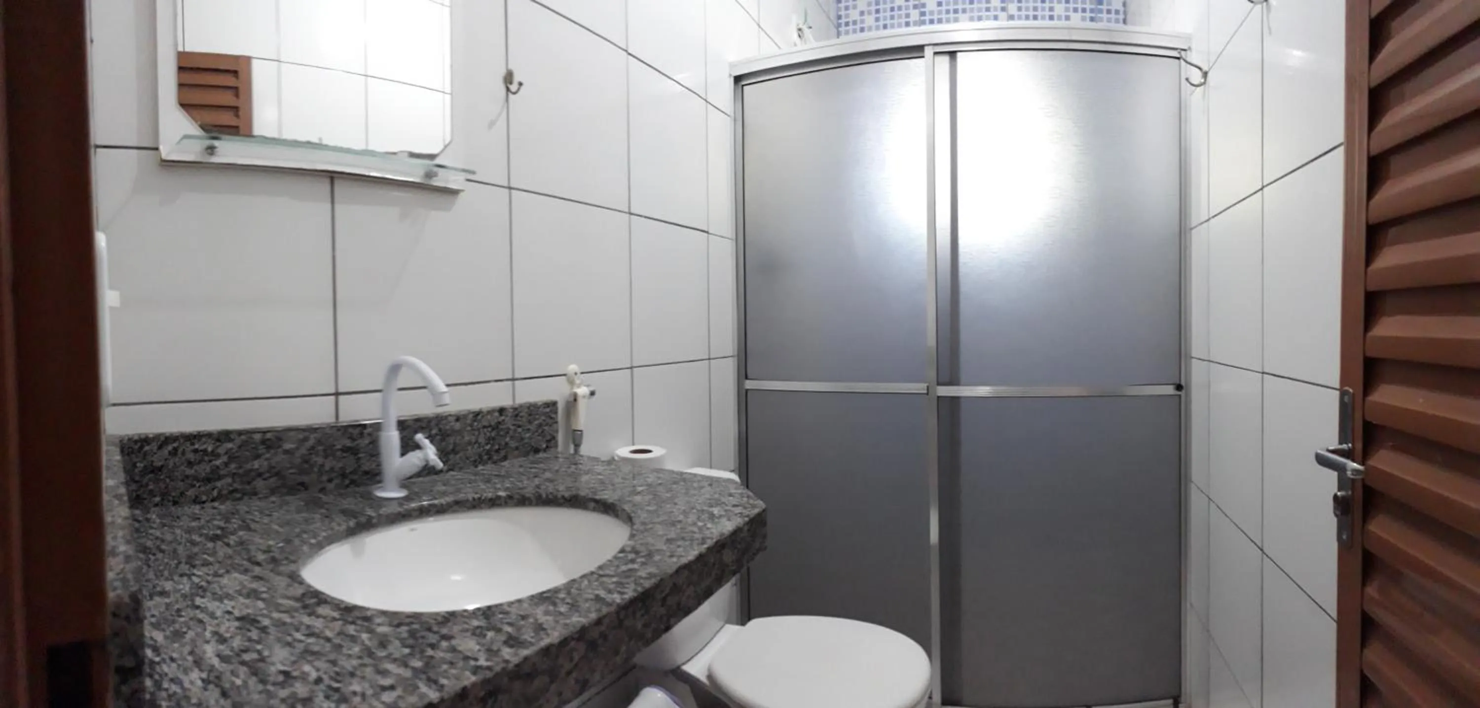 Bathroom in Pousada Jubaia