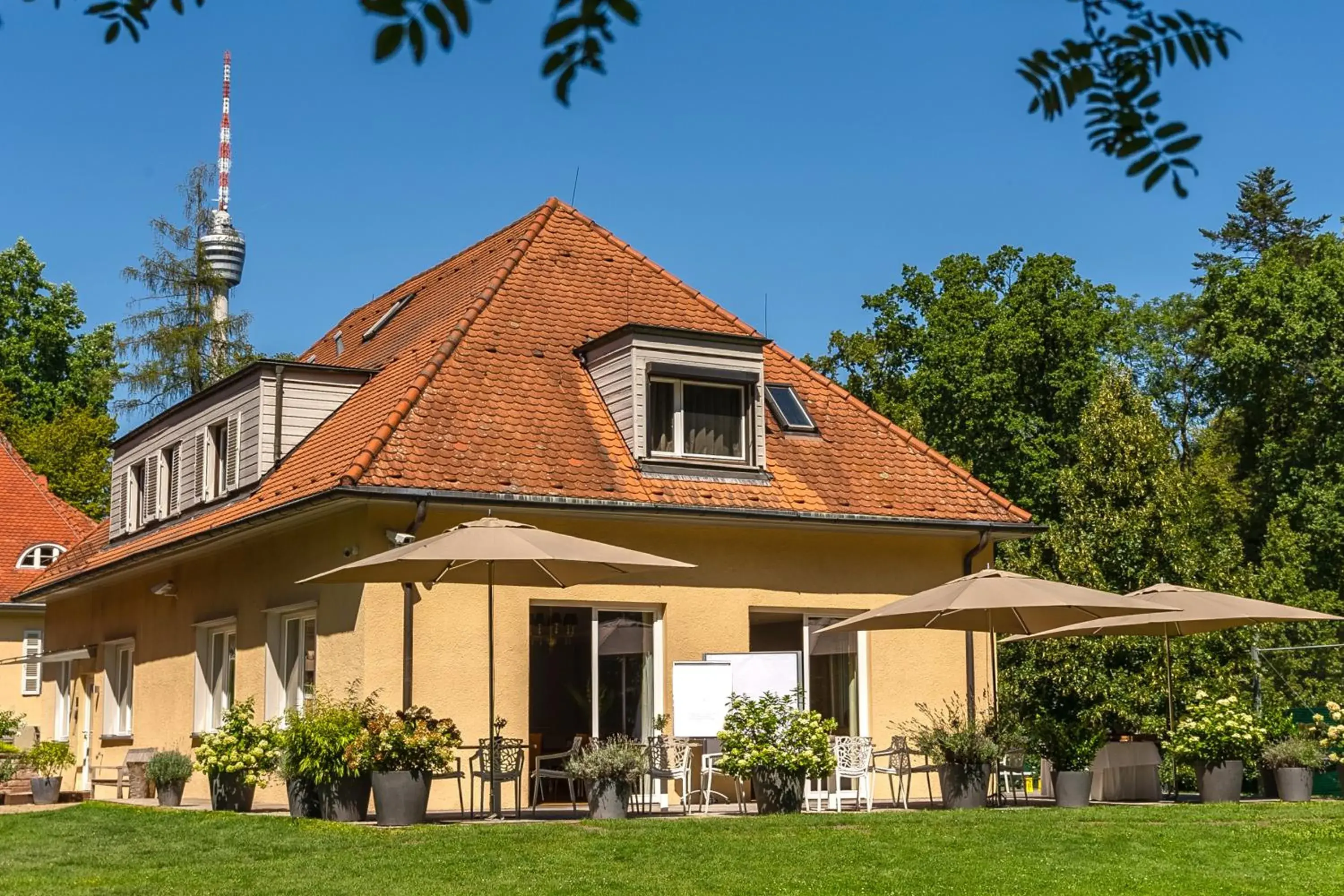 Property building in Waldhotel Stuttgart Property building in Waldhotel Stuttgart