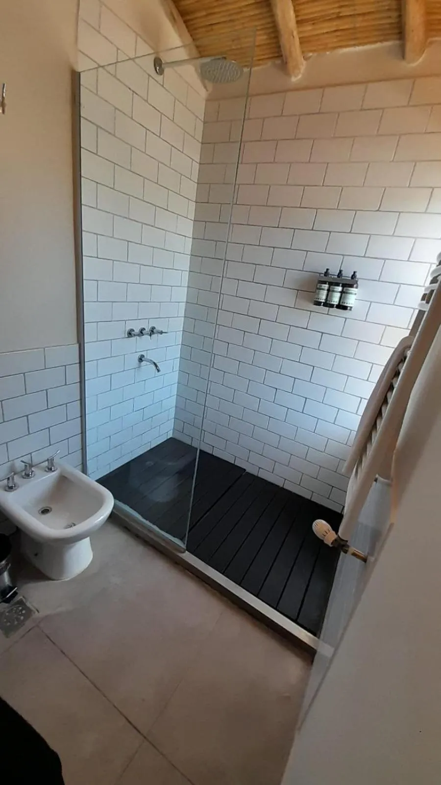 Shower in El Cortijo Hotel Boutique