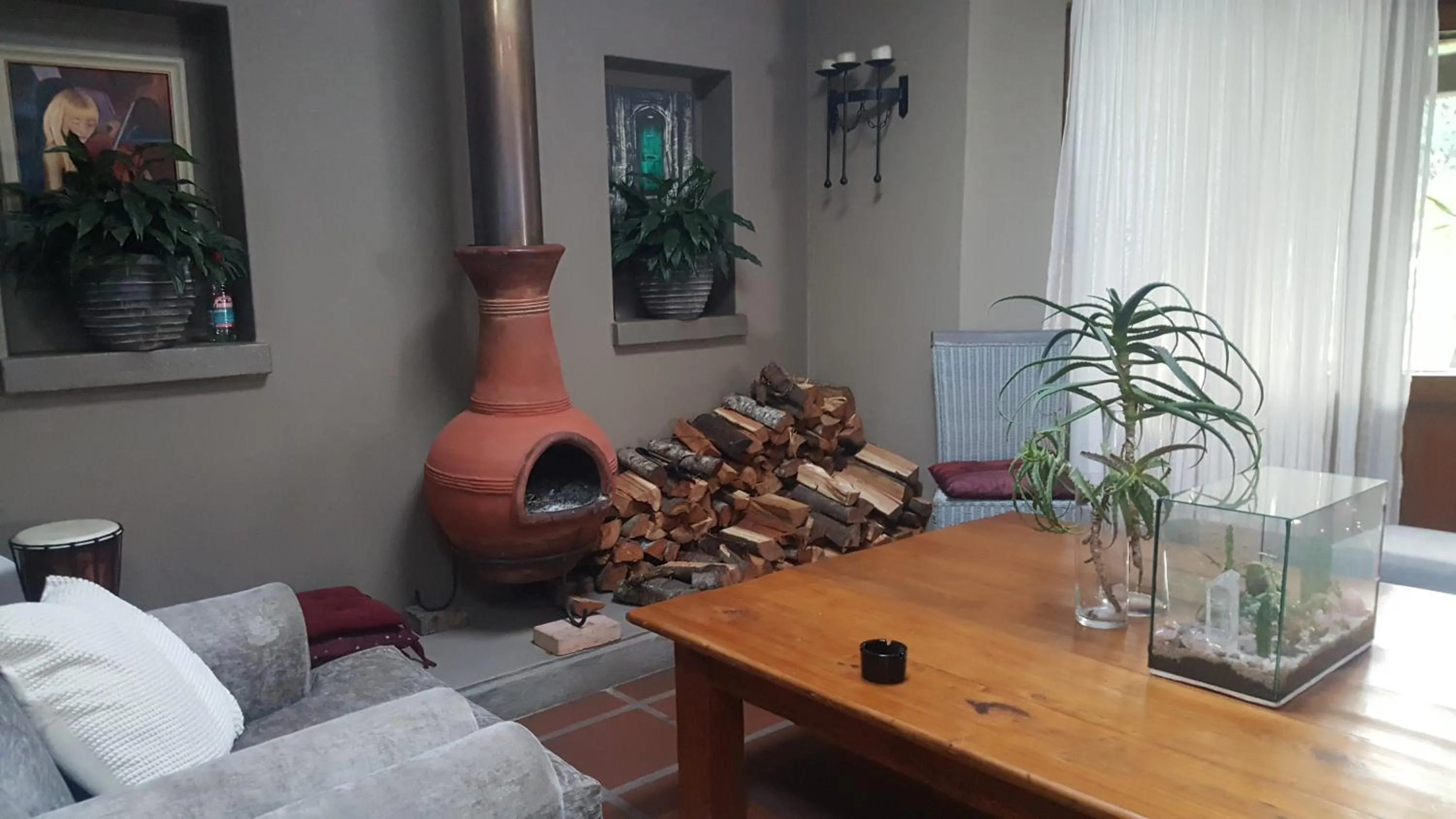 Living room in Surfed Out Plettenberg Bay