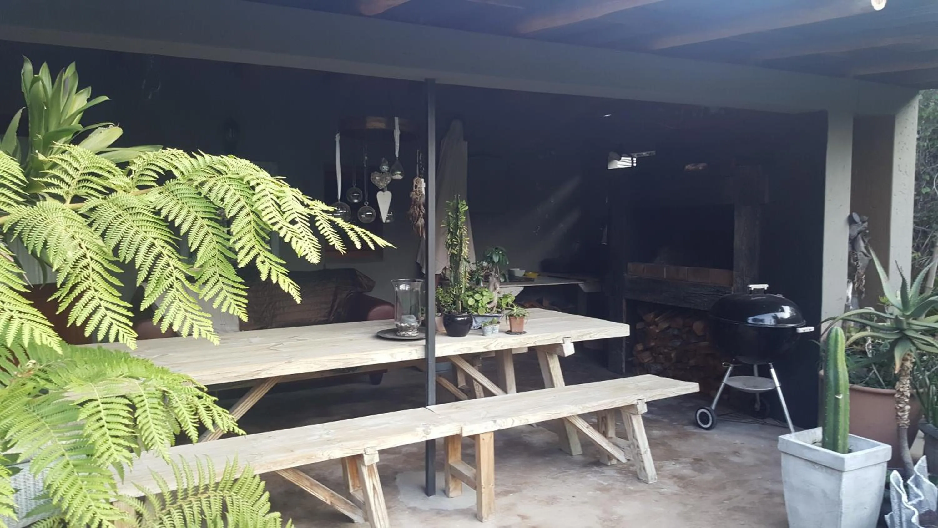 BBQ facilities in Surfed Out Plettenberg Bay