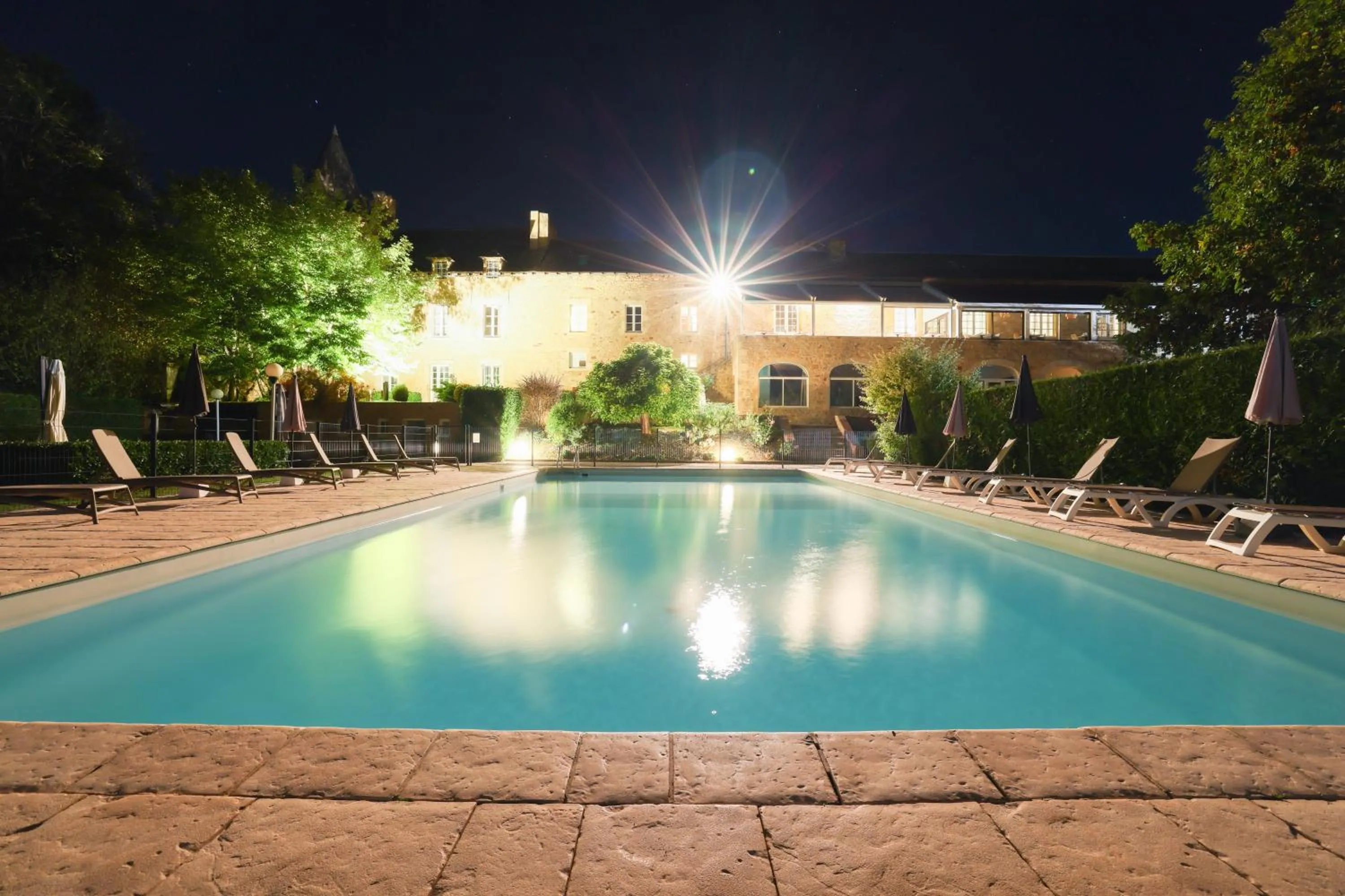 Swimming pool in Château de Fontanges