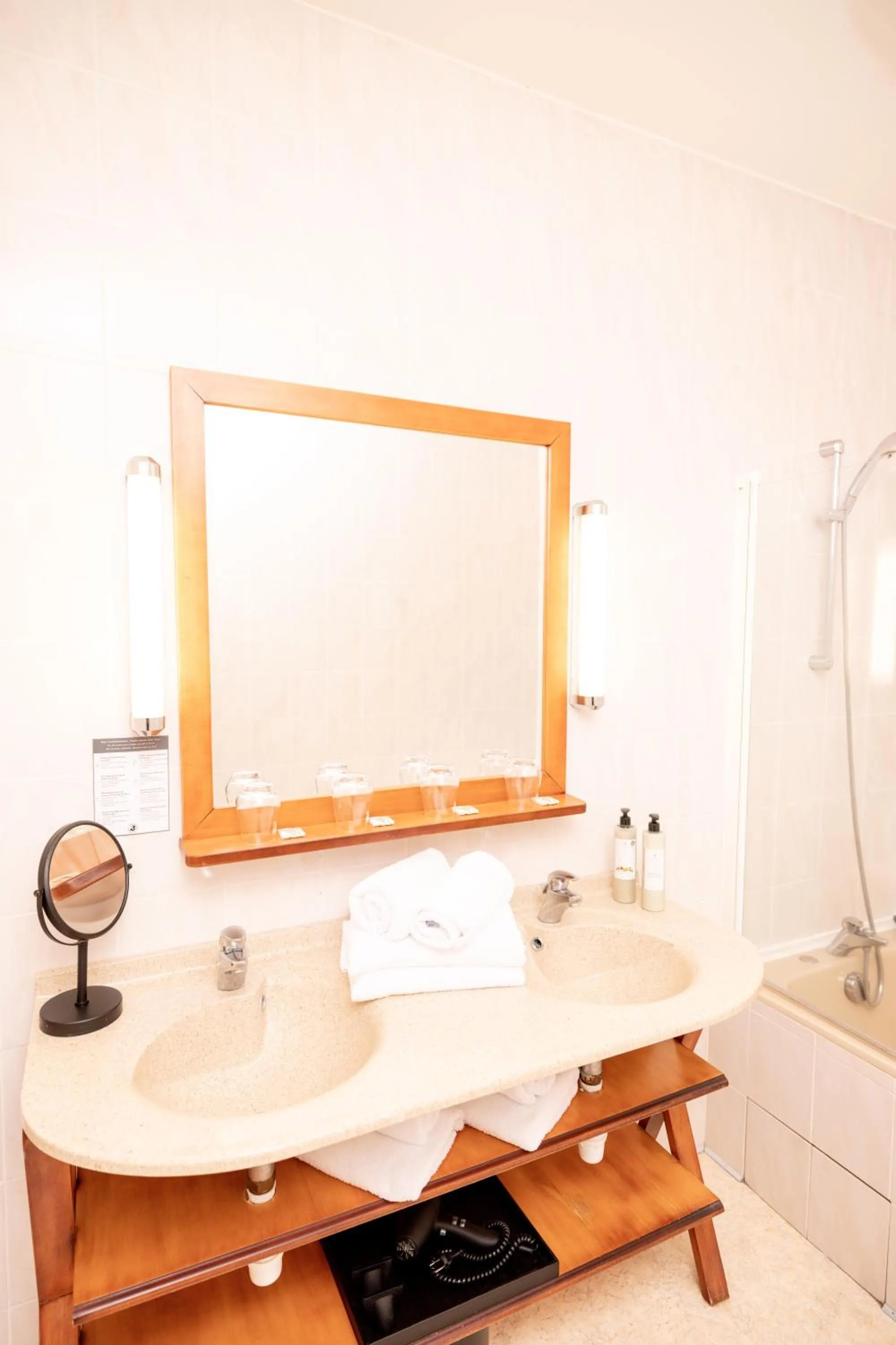 Bathroom in Château de Fontanges