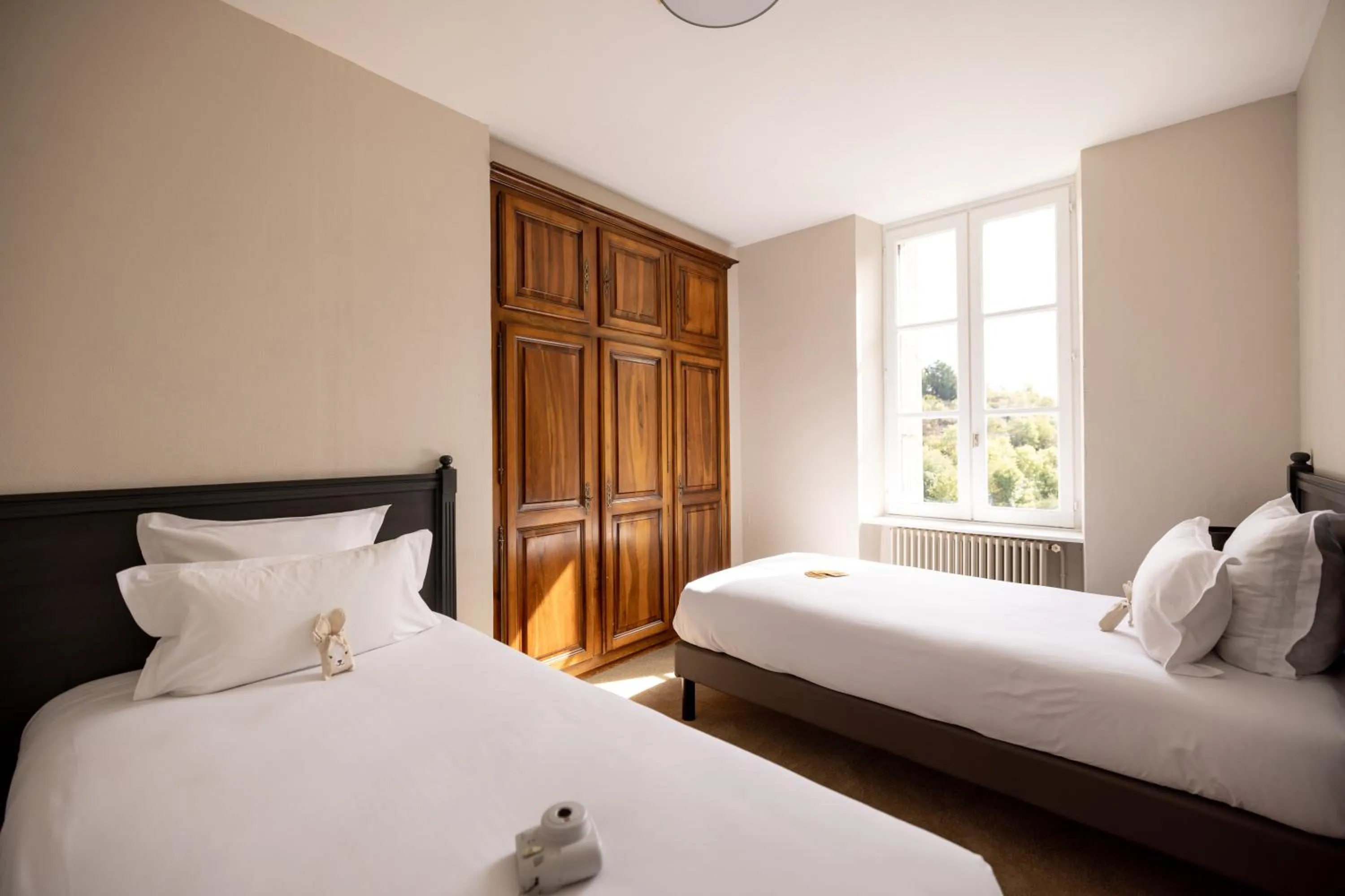Bedroom, Bed in Château de Fontanges