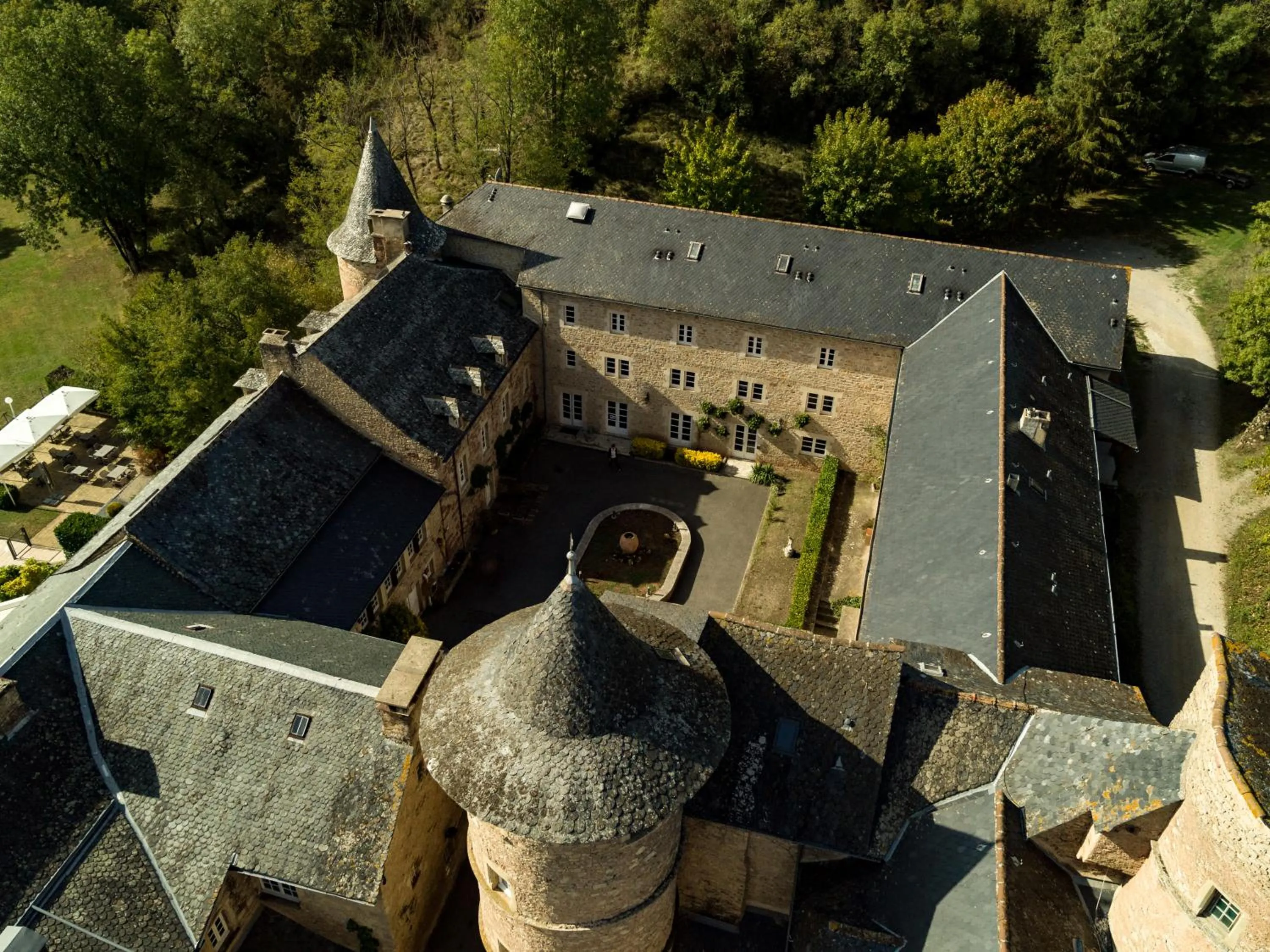 Property building in Château de Fontanges