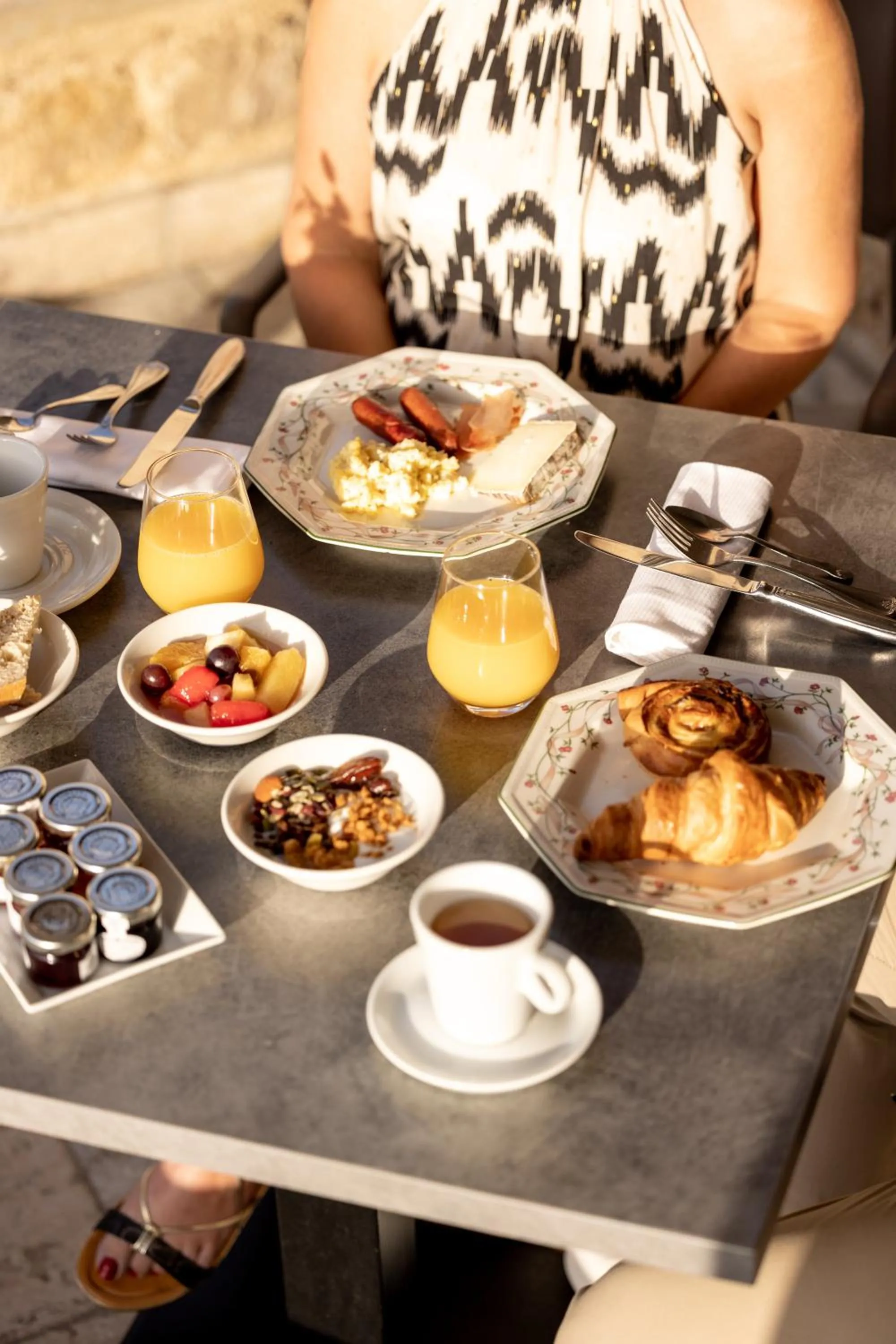 Breakfast in Château de Fontanges