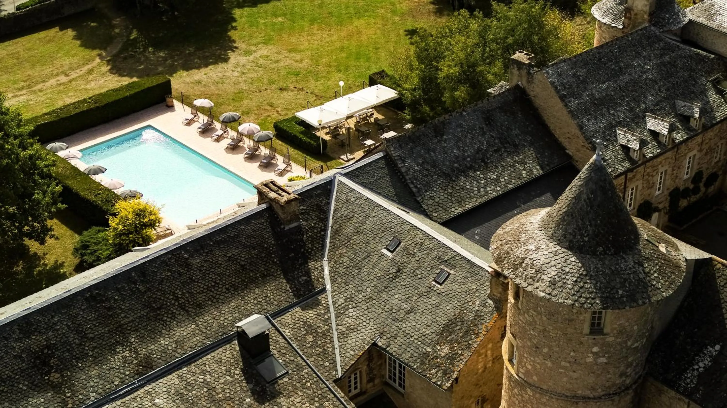 Property building in Château de Fontanges
