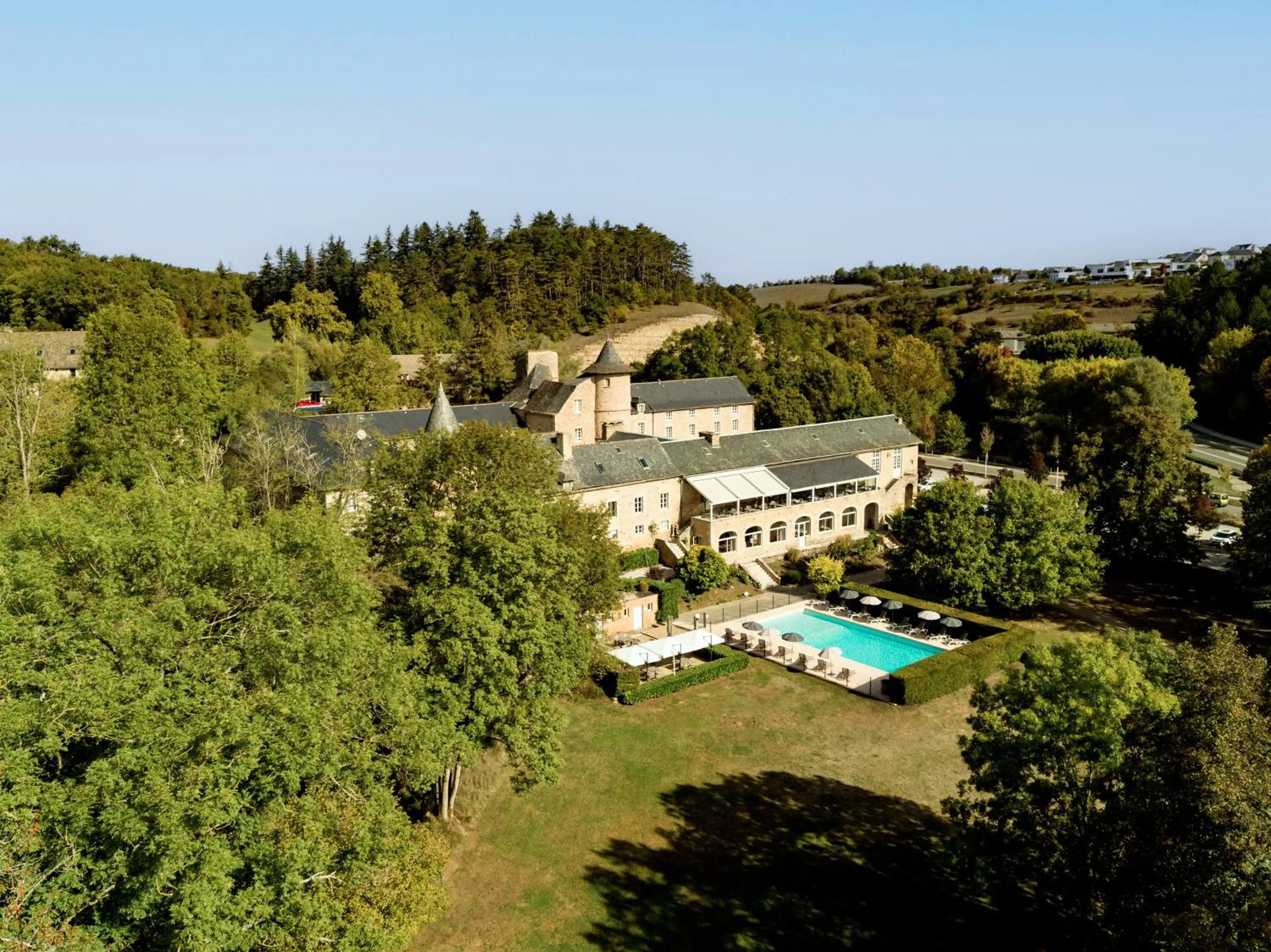 Property building in Château de Fontanges