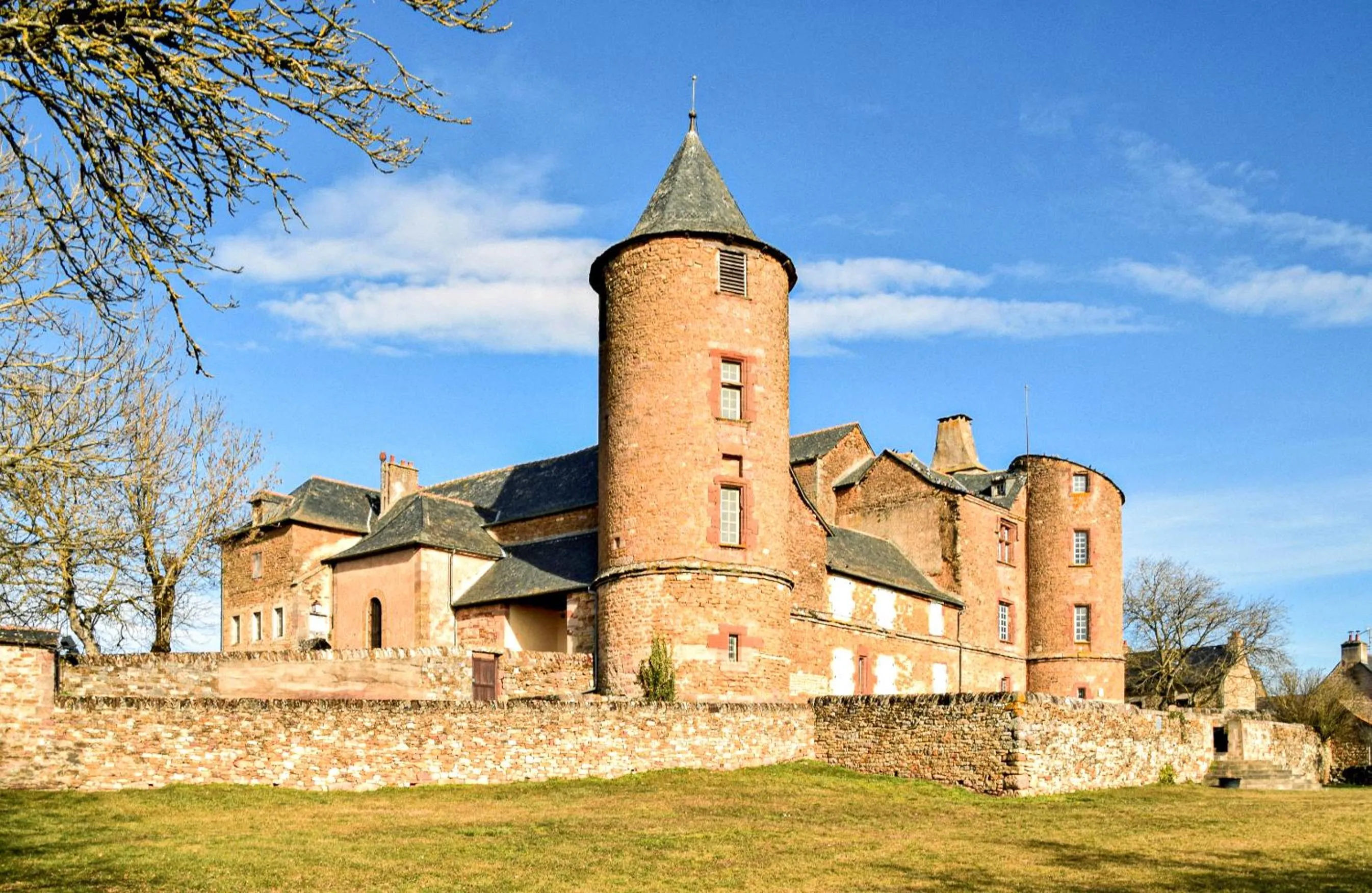 Nearby landmark in Château de Fontanges